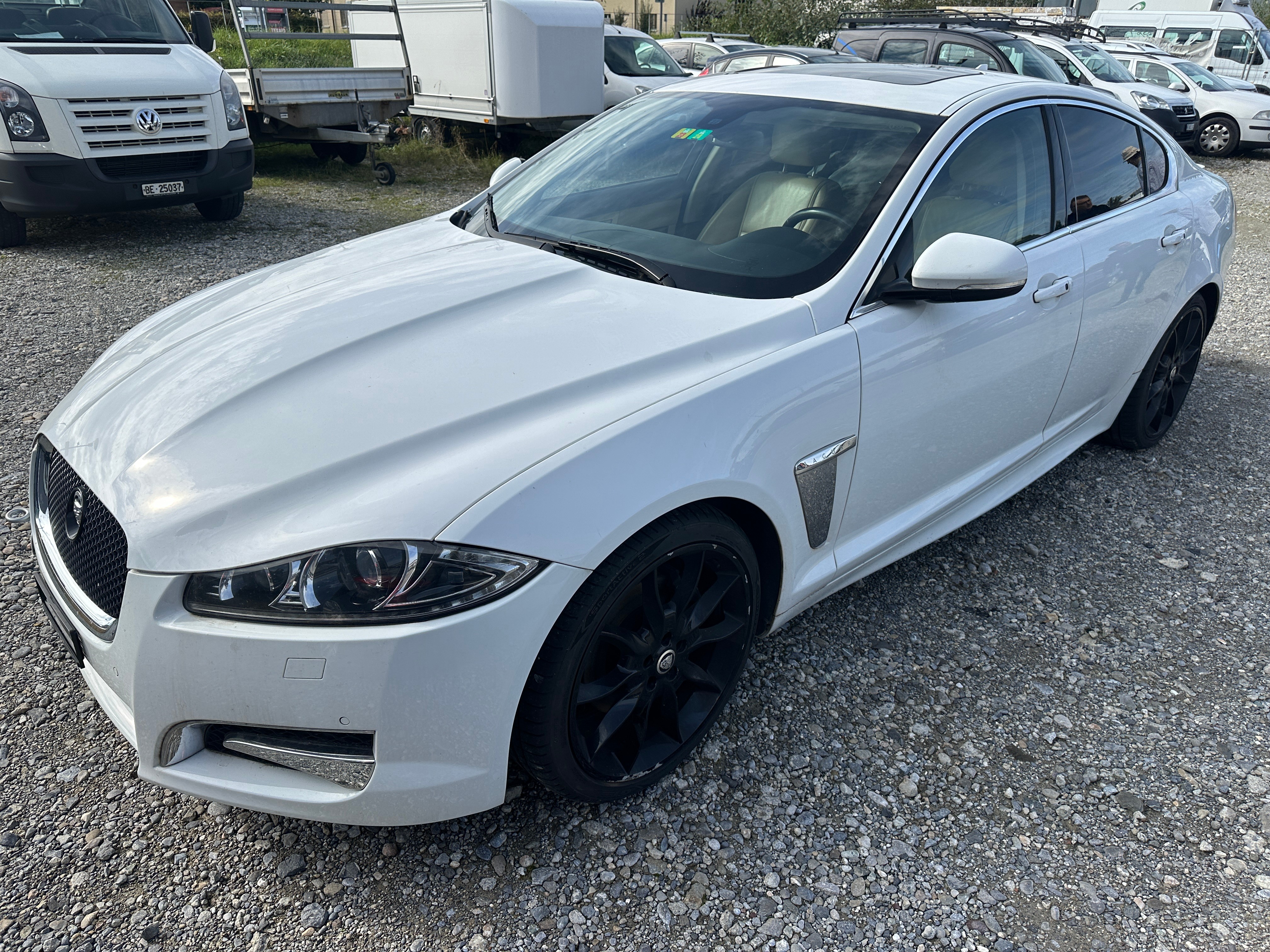 JAGUAR XF 2.2d