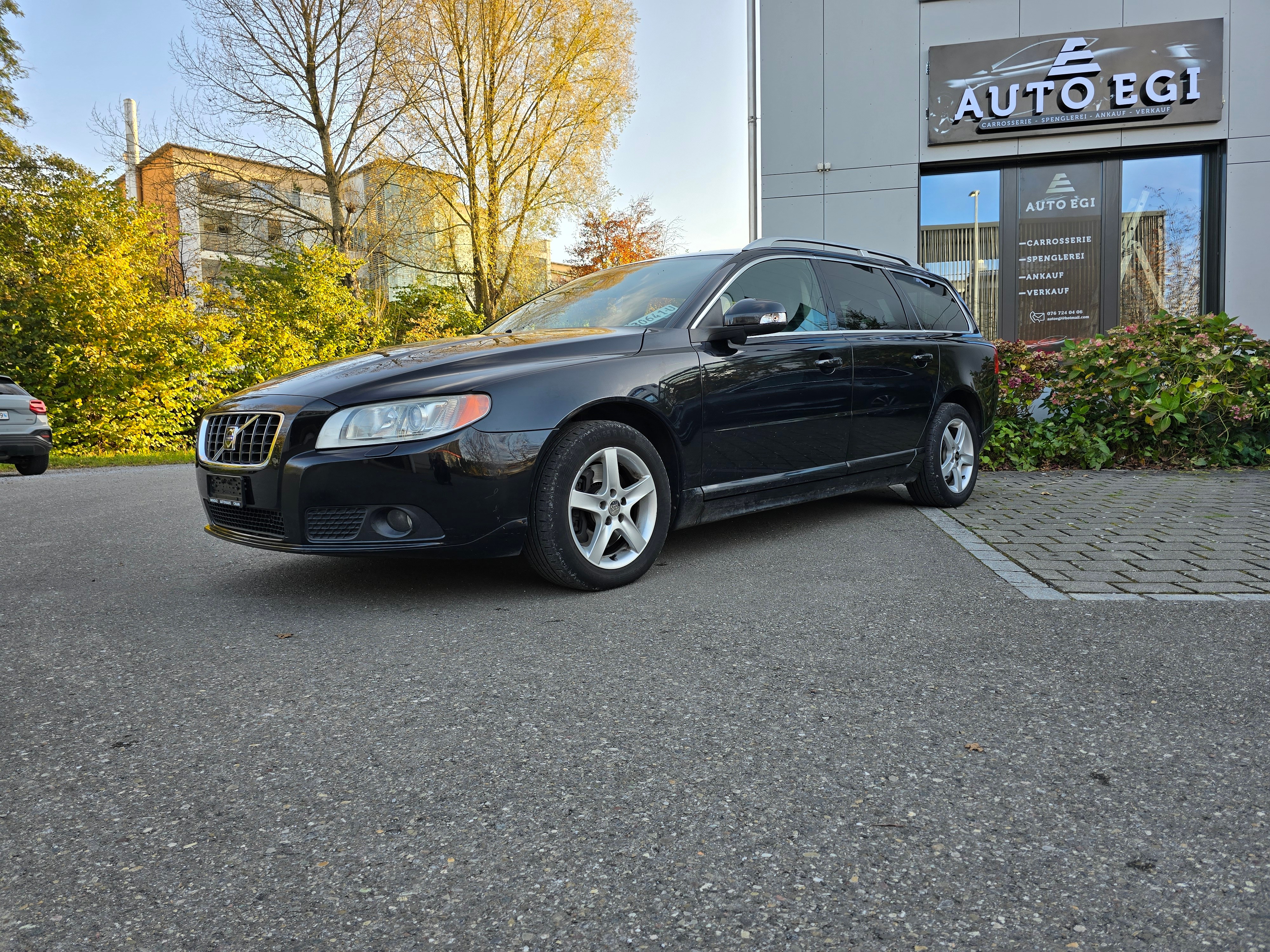 VOLVO V70 D5 AWD Summum Geartronic