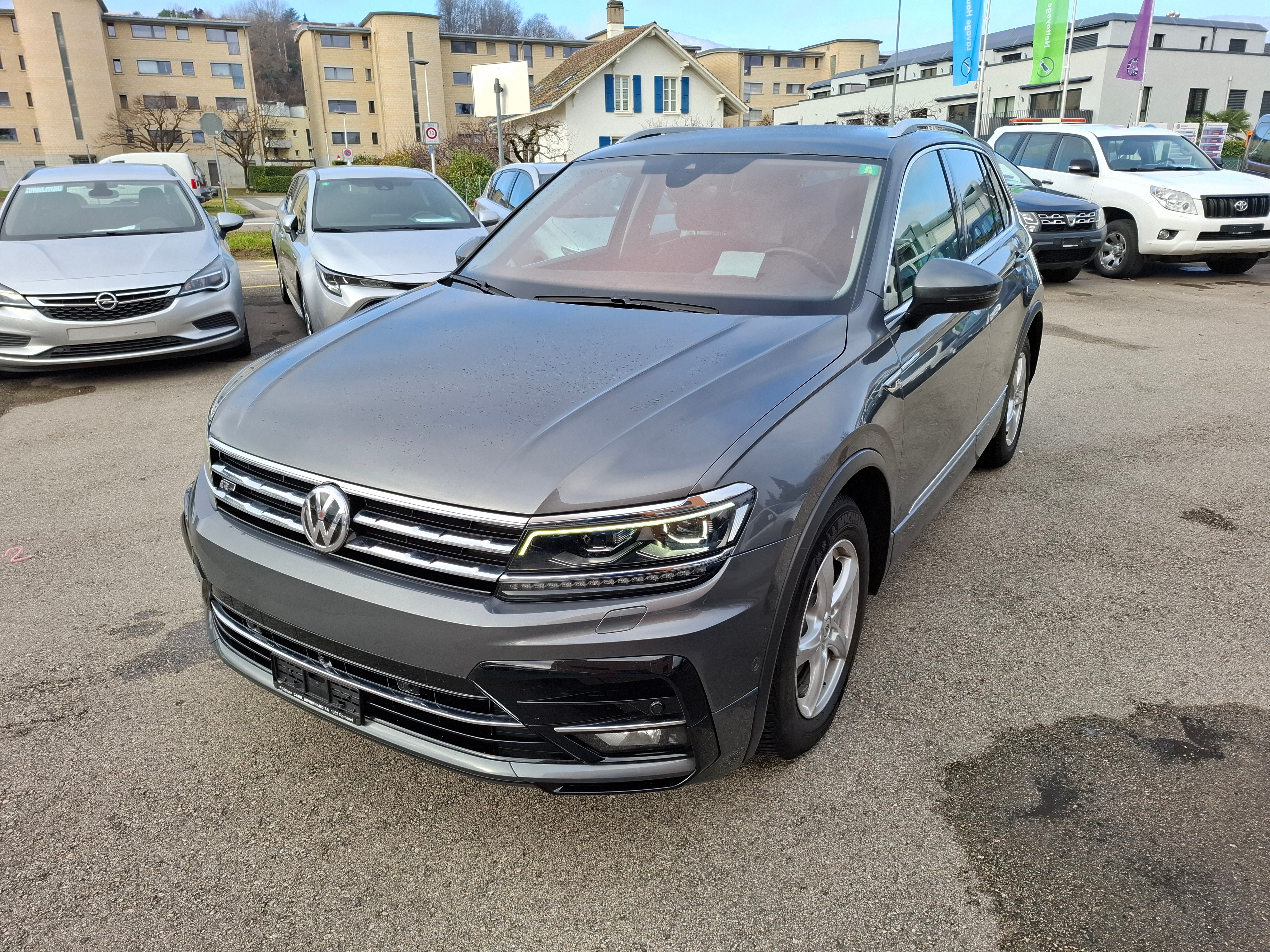 VW Tiguan 2.0T R-line 4Motion DSG