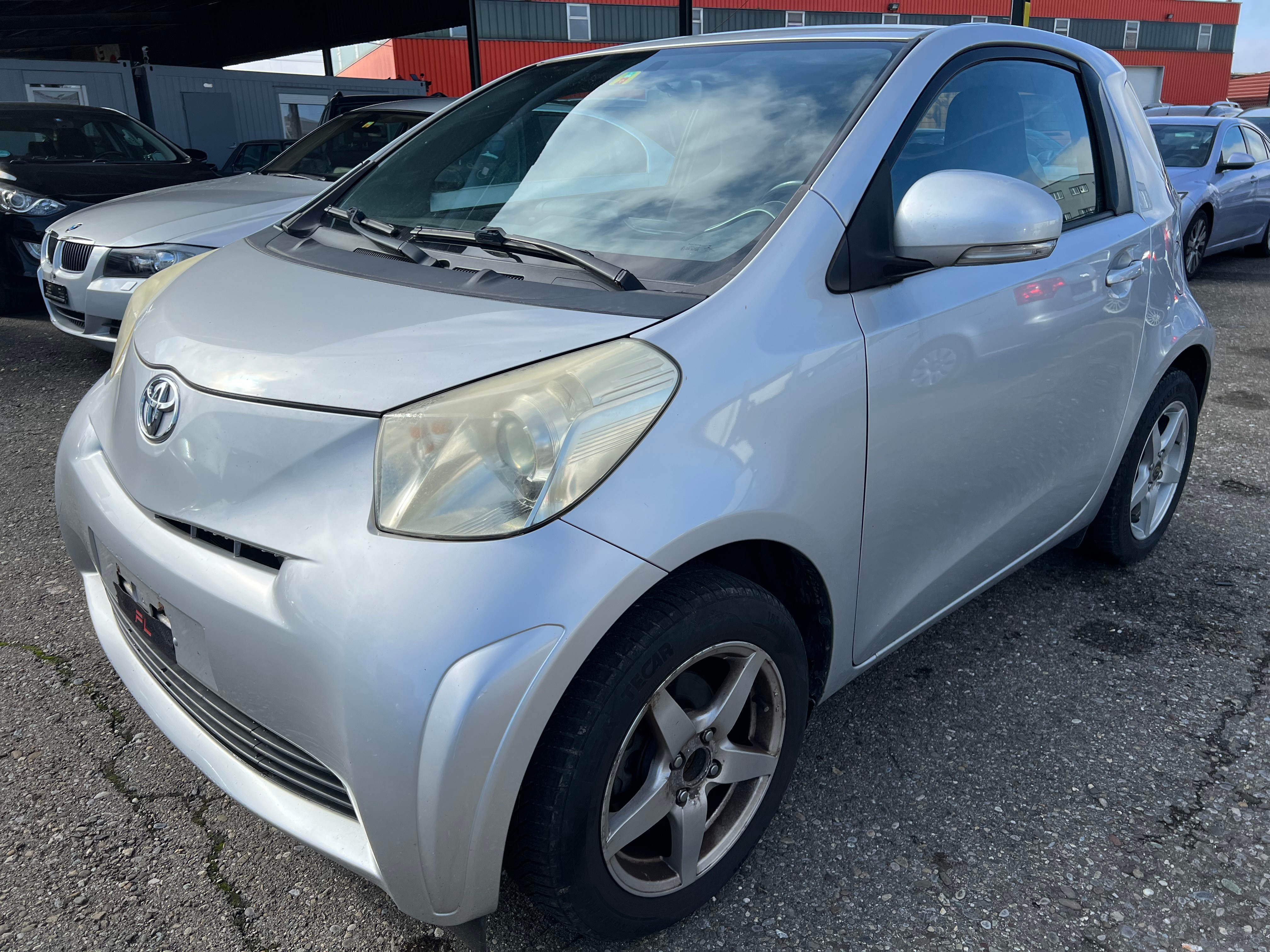 TOYOTA iQ 1.0 VVT-i