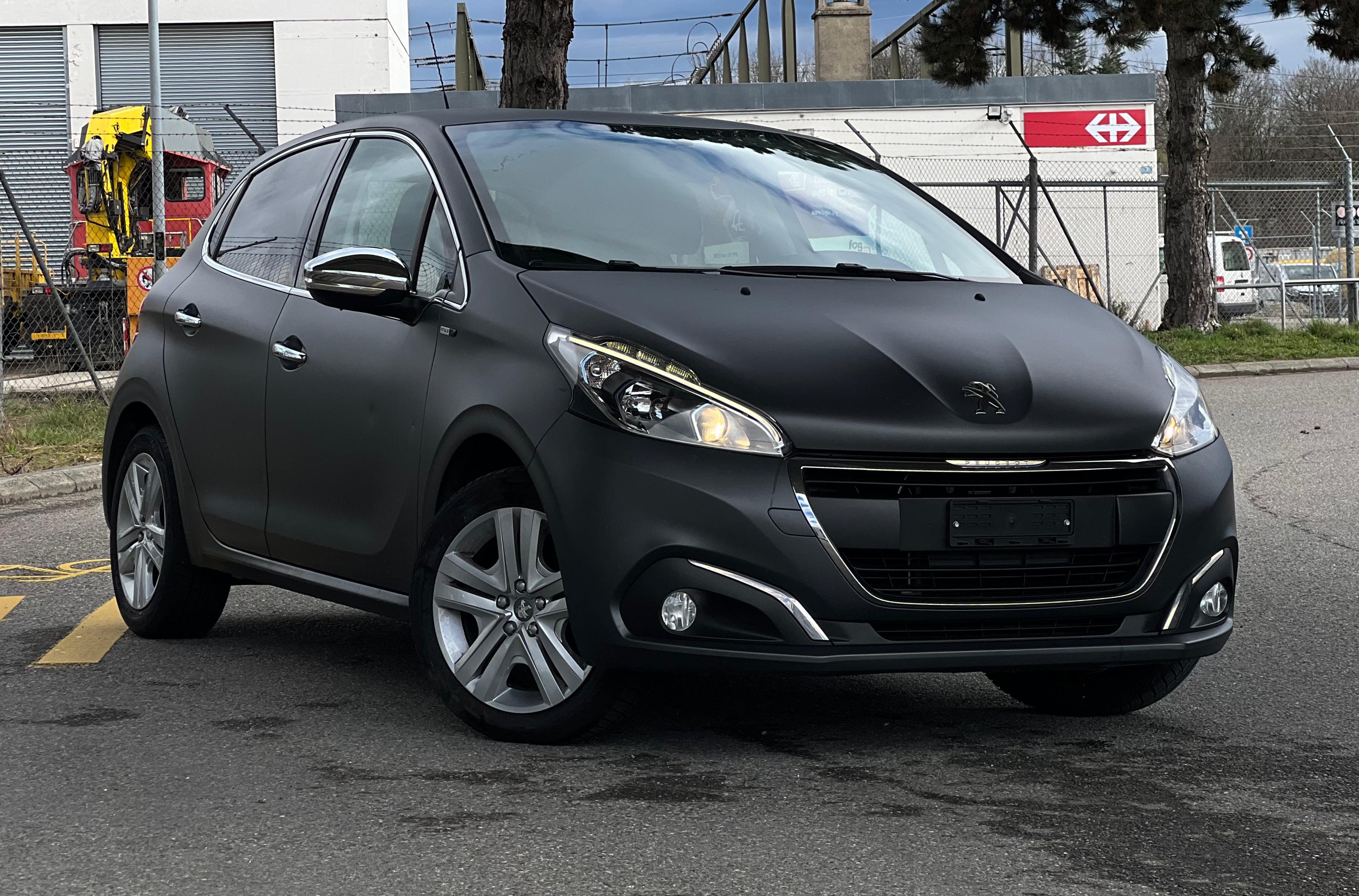 PEUGEOT 208 1.2 PureTech Style