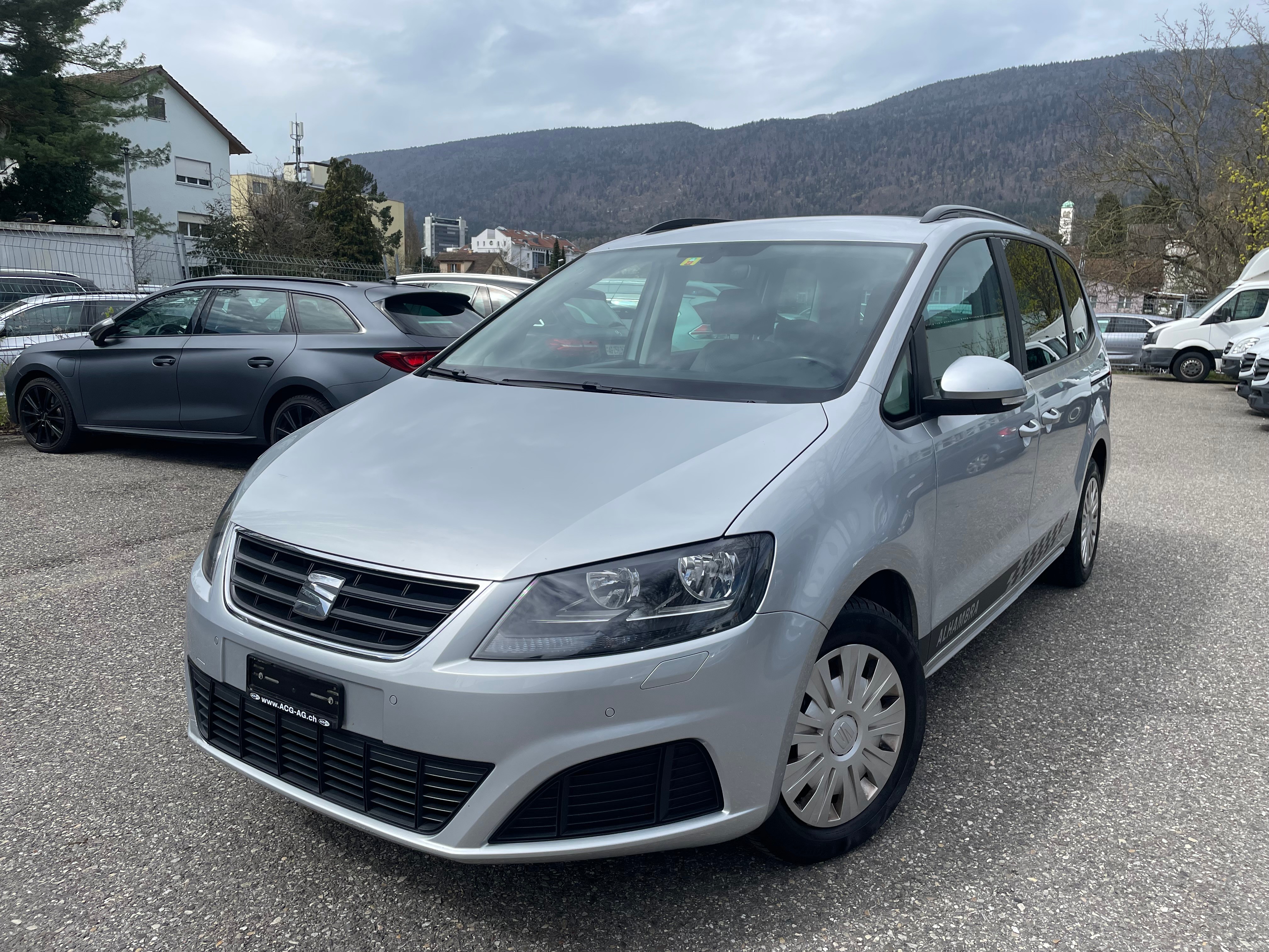 SEAT Alhambra 2.0 TDI Reference DSG * Gr. Navi * Klima-auto * PDC V&H-Rückfahrkamera * Tempomat * B6b