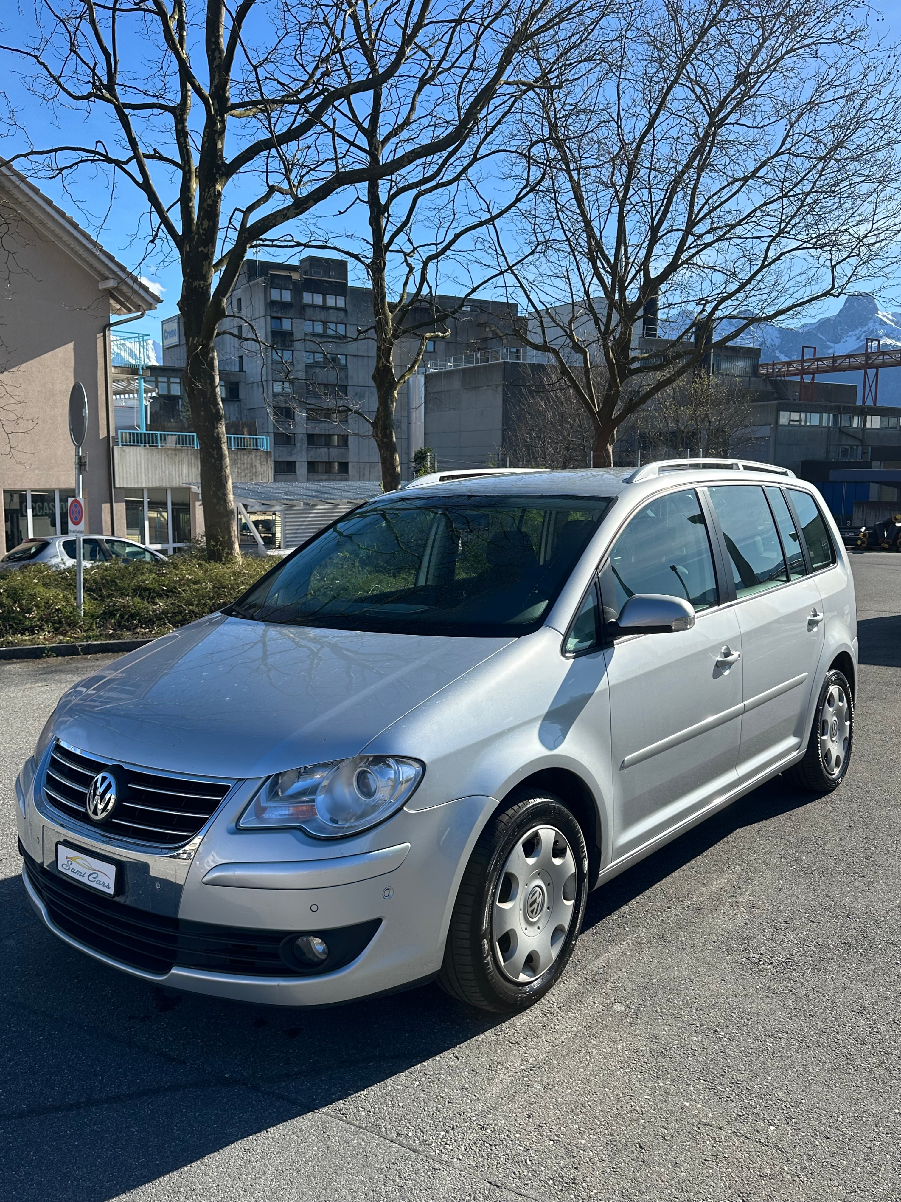 VW TOURAN