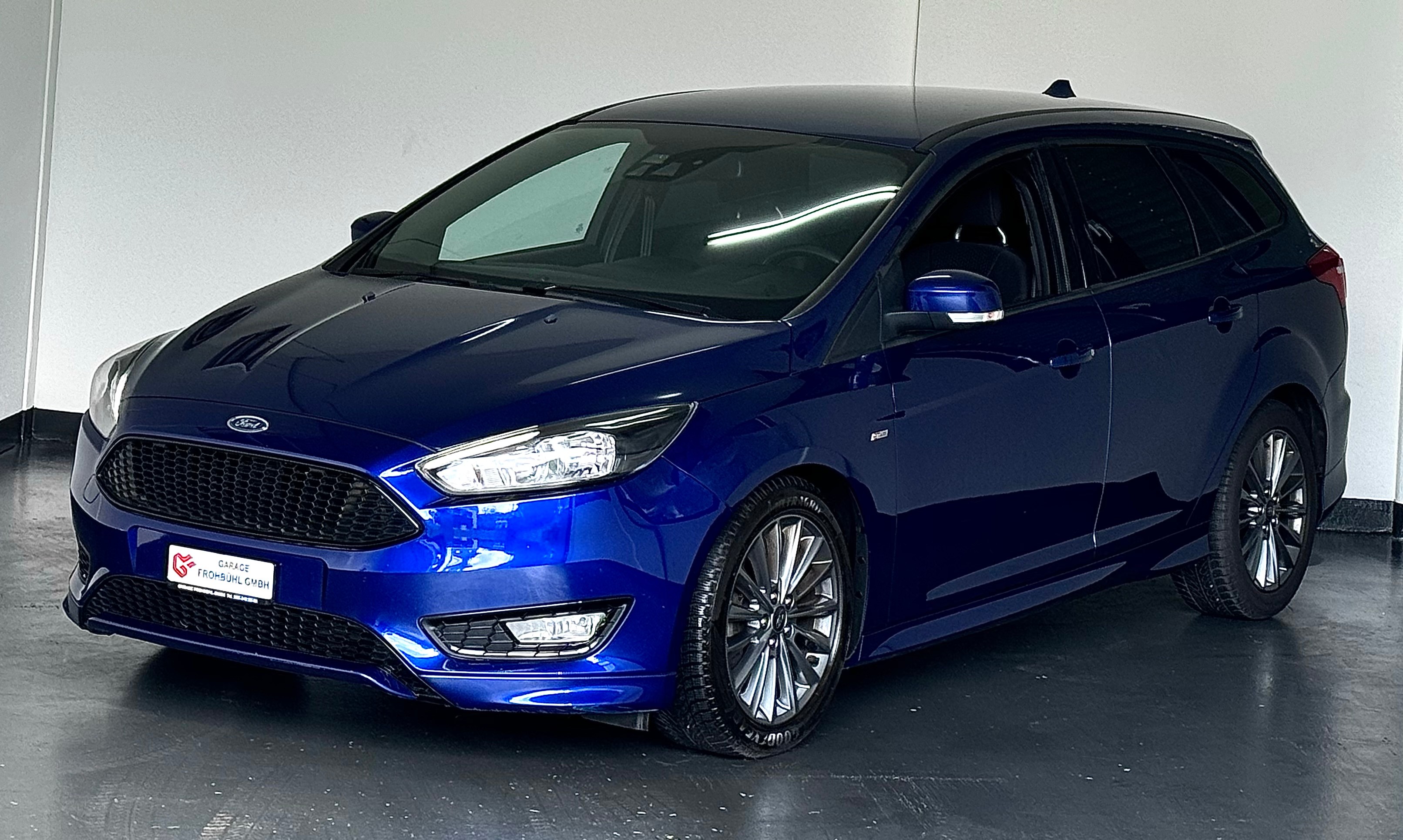 FORD Focus 1.0 SCTi ST Line Automatic