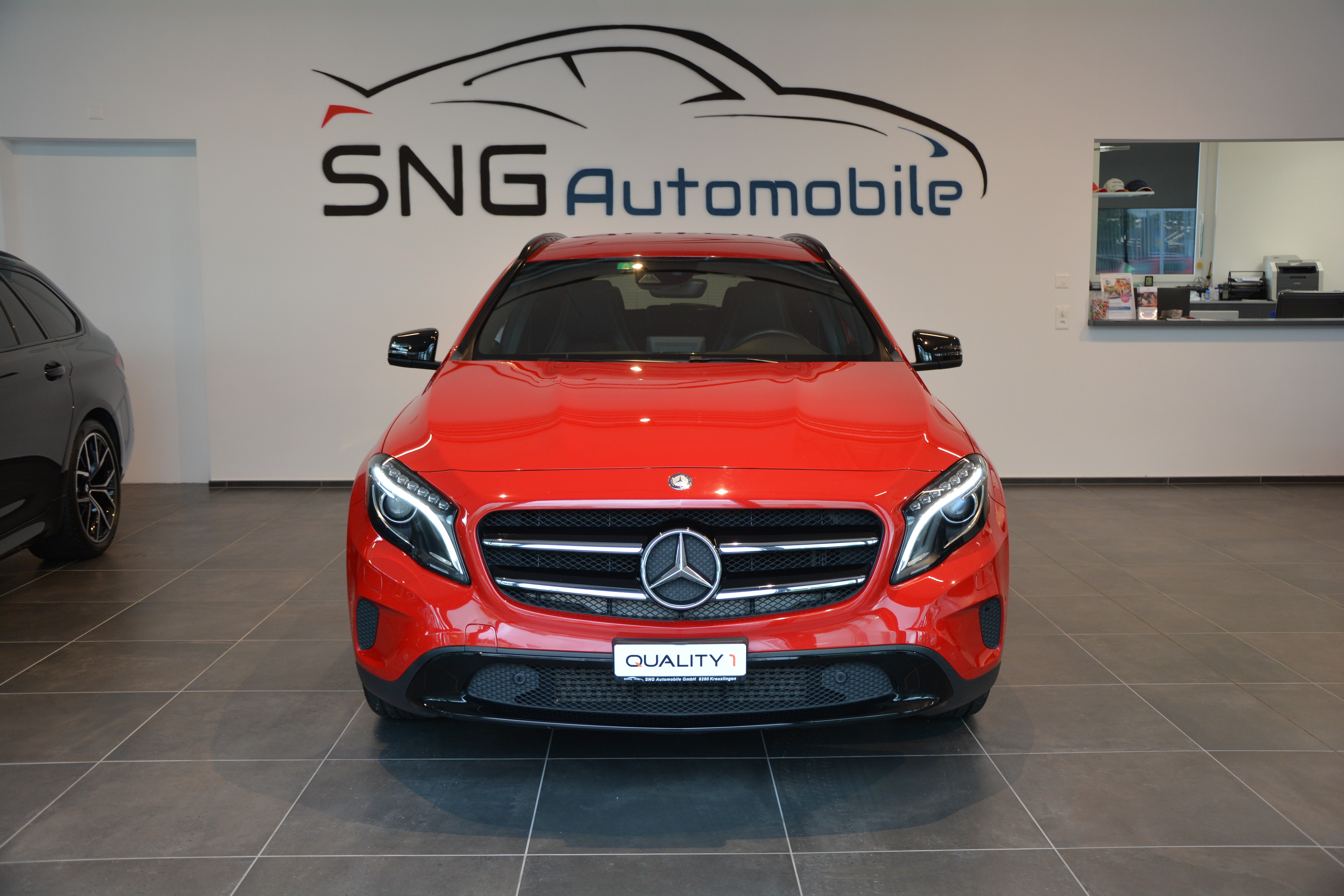 MERCEDES-BENZ GLA 200 Urban 7G-DCT