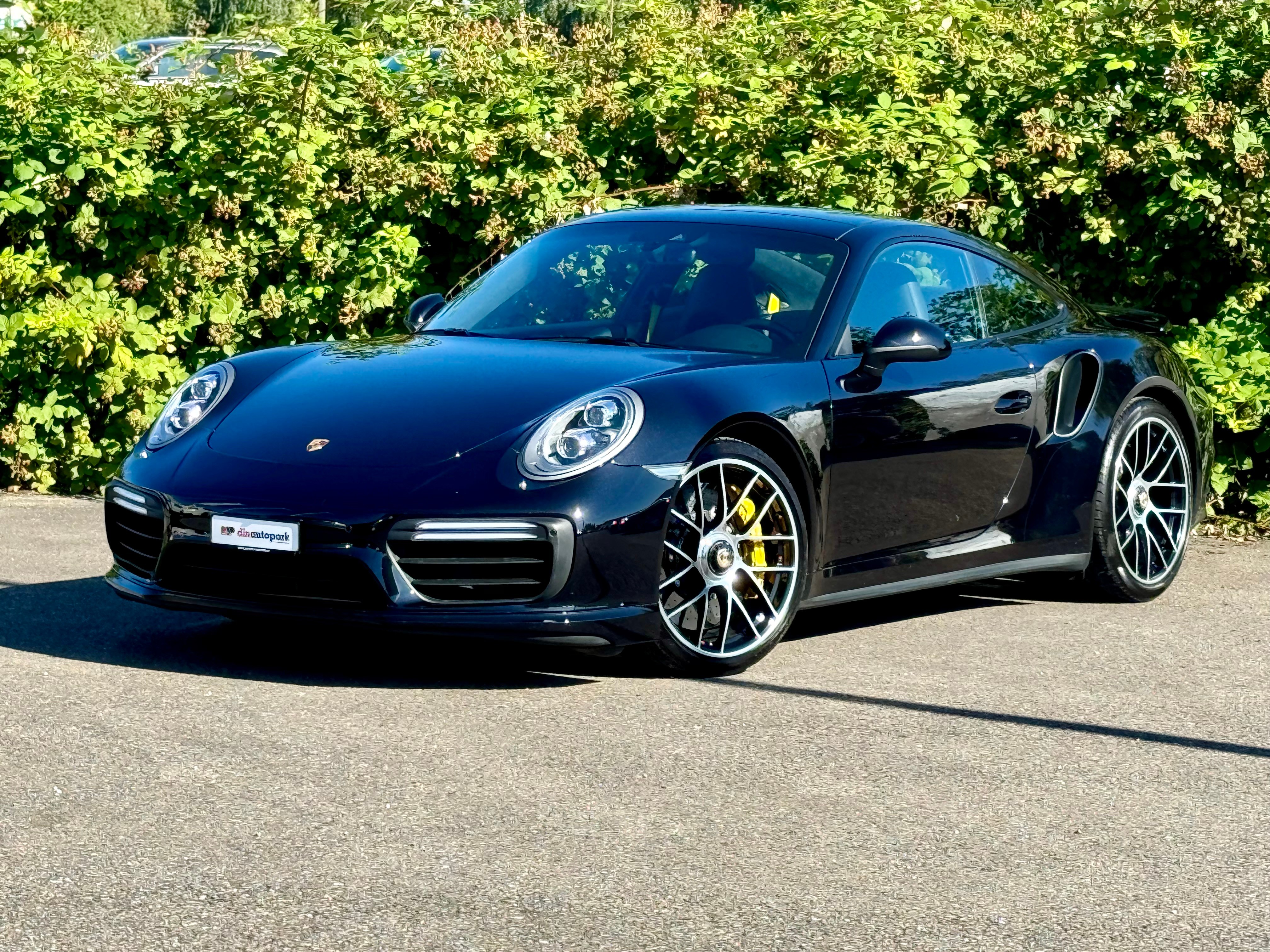 PORSCHE 911 Turbo S PDK * CH-Fahrzeug *