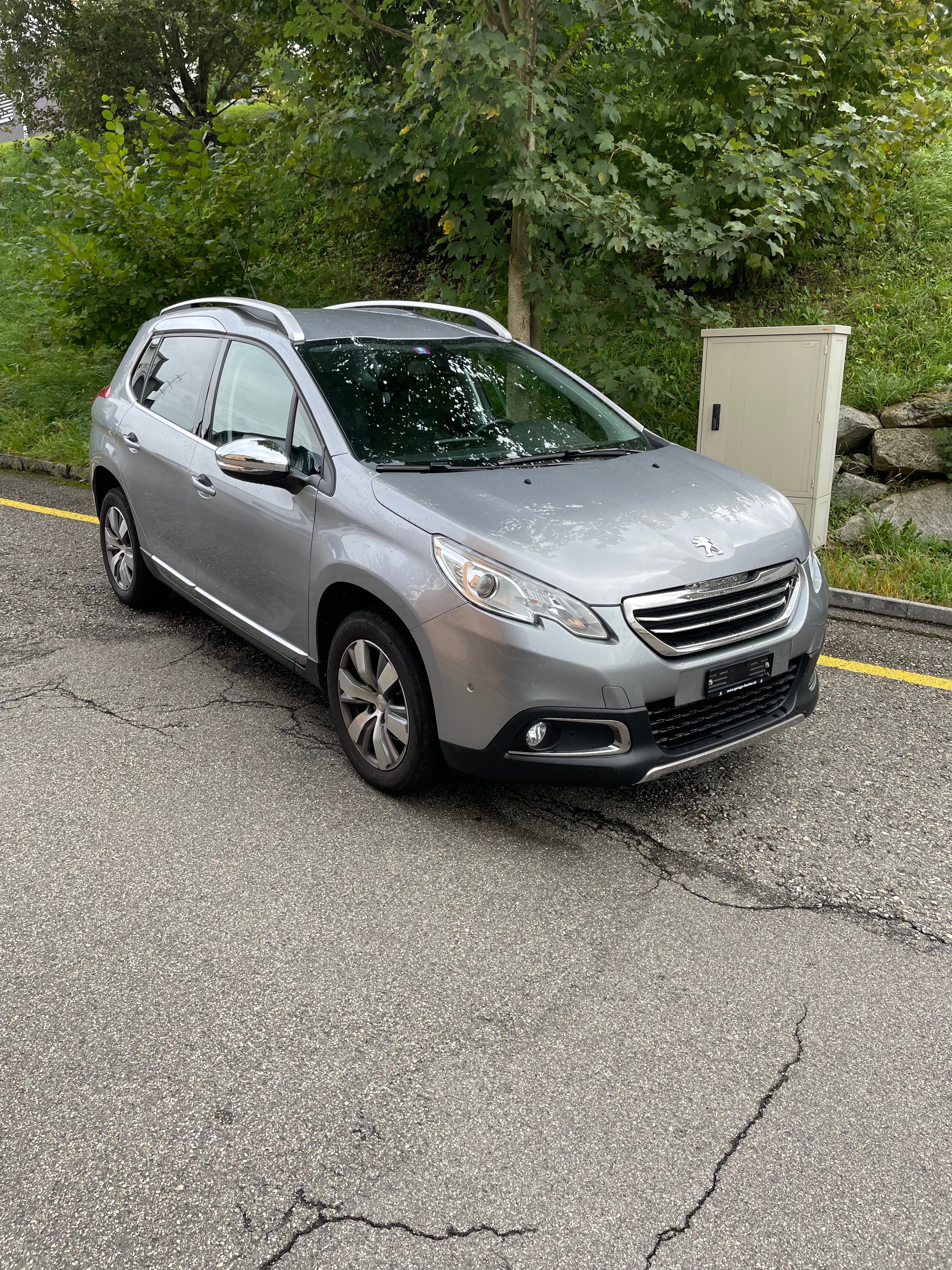 PEUGEOT 2008 1.2 PureTech Active