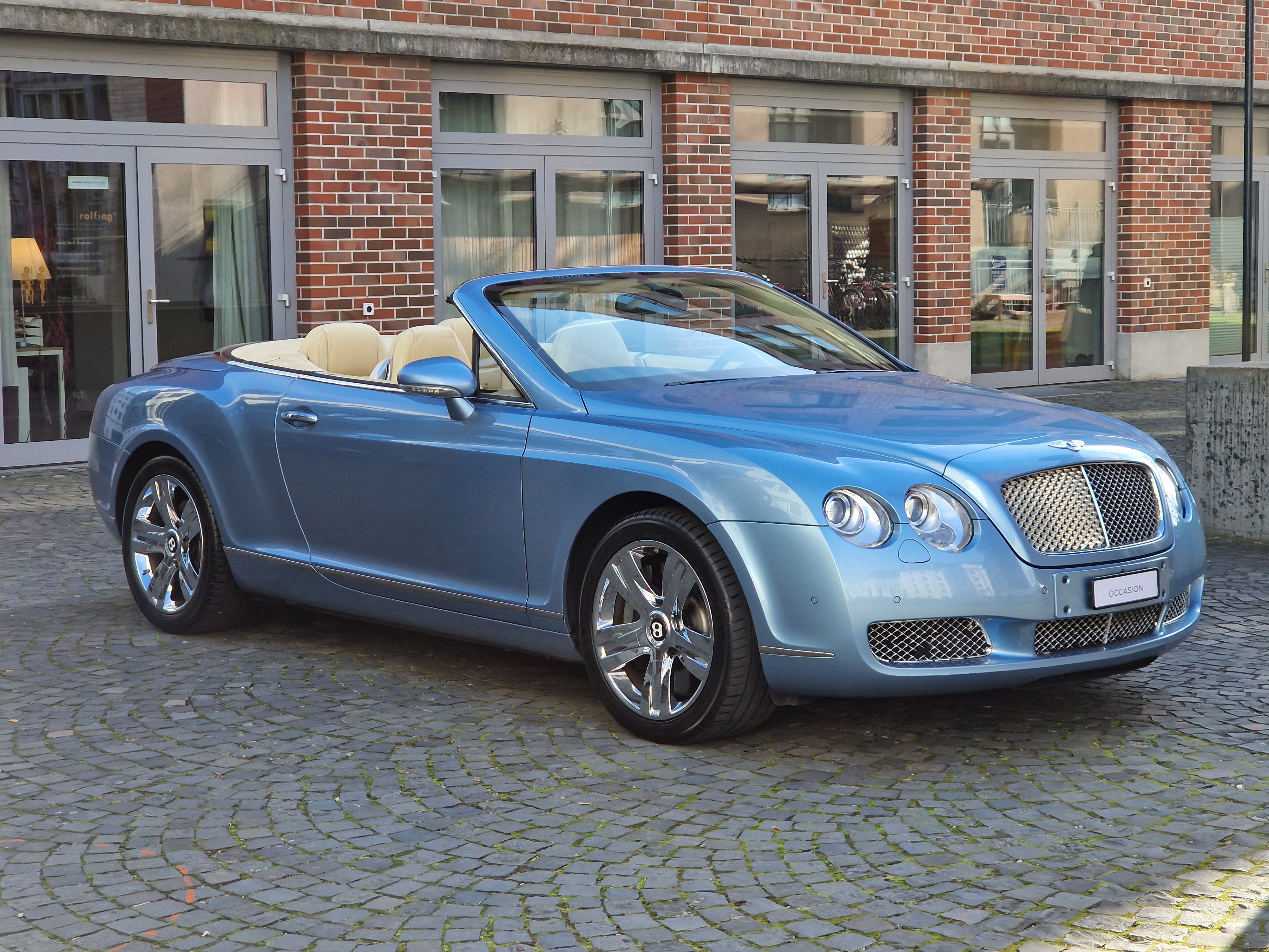 BENTLEY Continental GTC 6.0