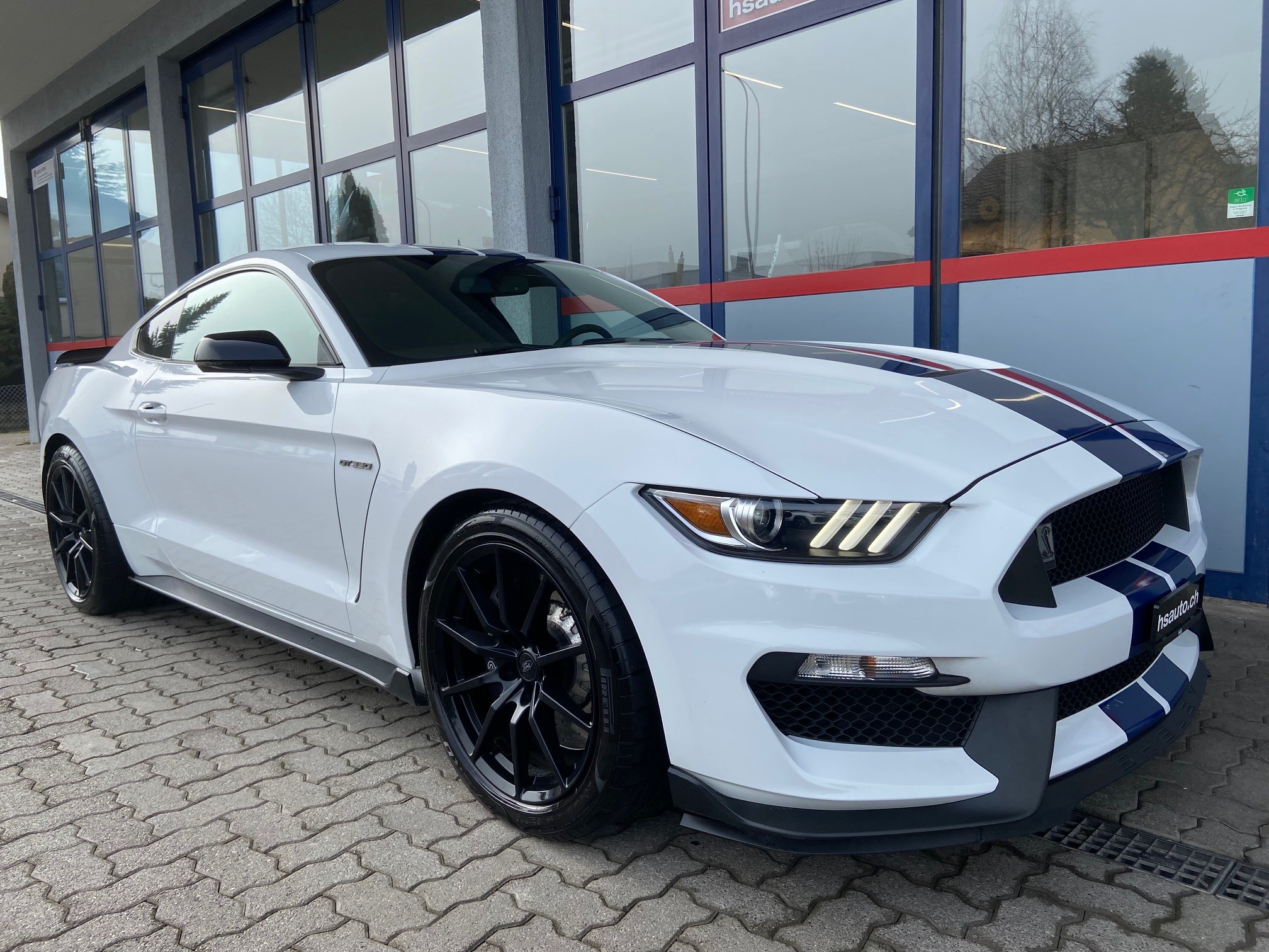 FORD Shelby GT350 5.2 V8