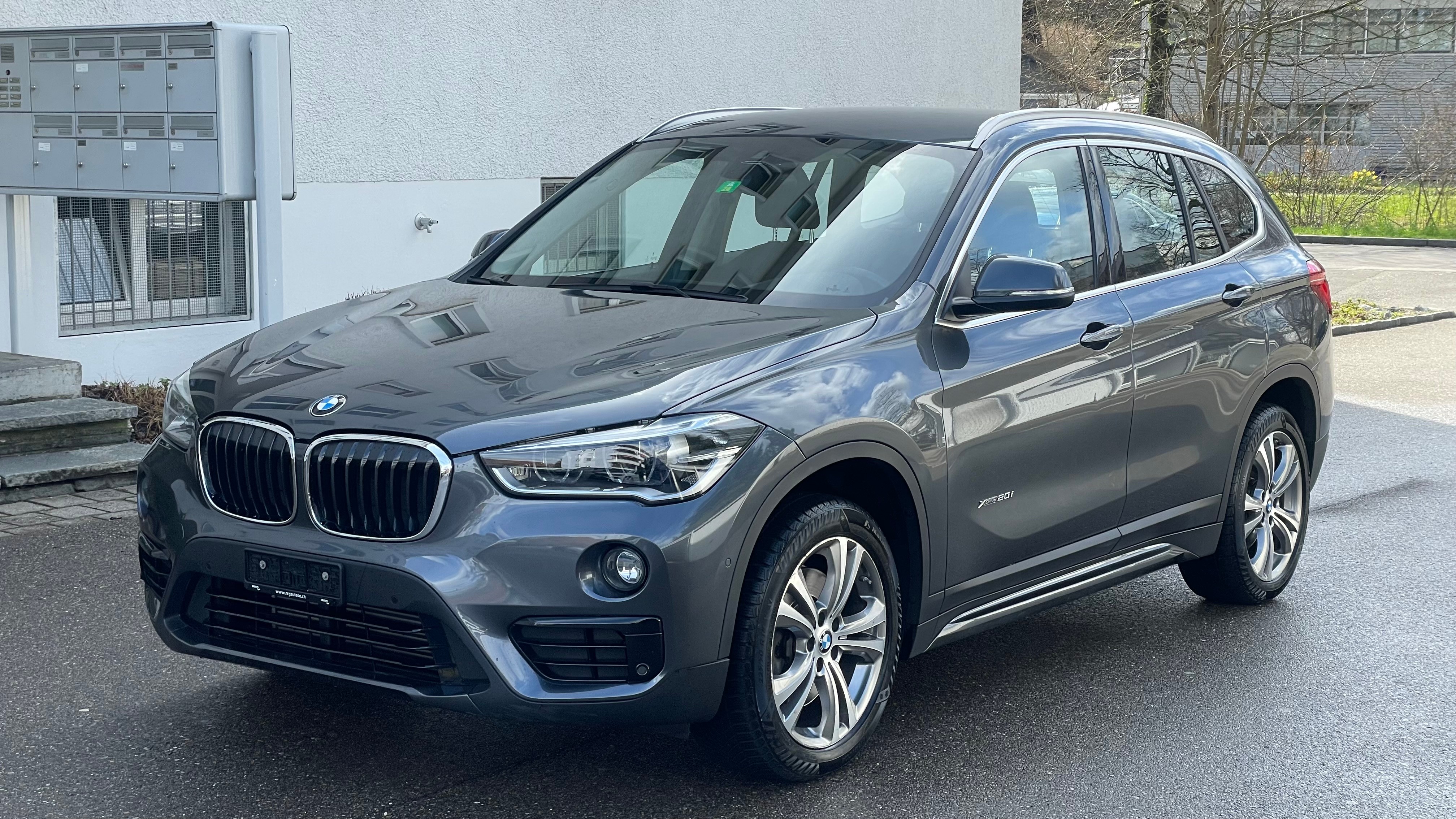 BMW X1 xDrive 20i Sport Line Steptronic