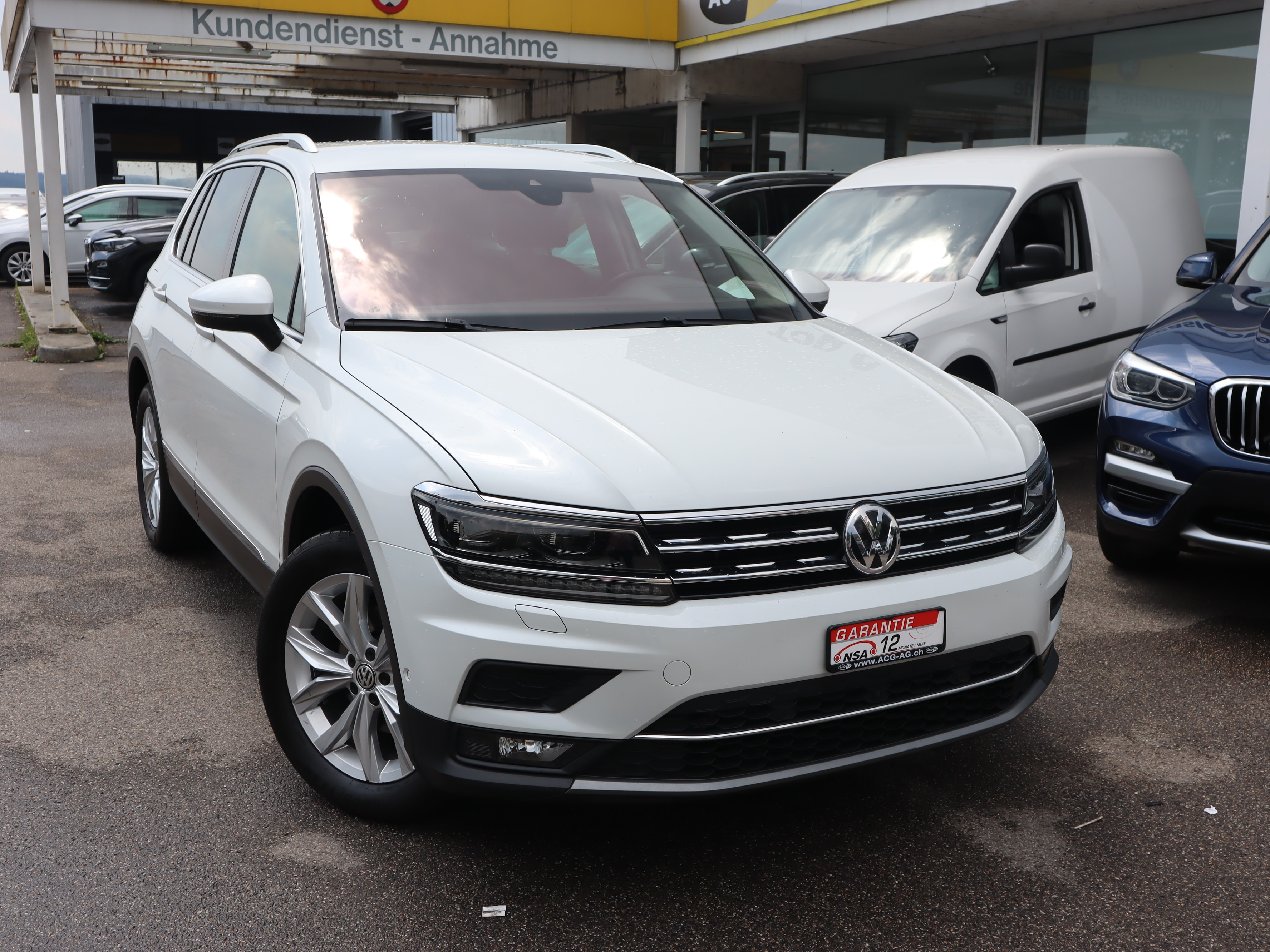 VW Tiguan 2.0 TDI SCR Highline 4Motion DSG ** Alcantara Stoff ** Cockpit ** Gr-Navi mit RF-Kamera ** Frisch ab MFK & Service **