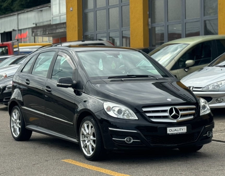 MERCEDES-BENZ B 180 Selection Autotronic