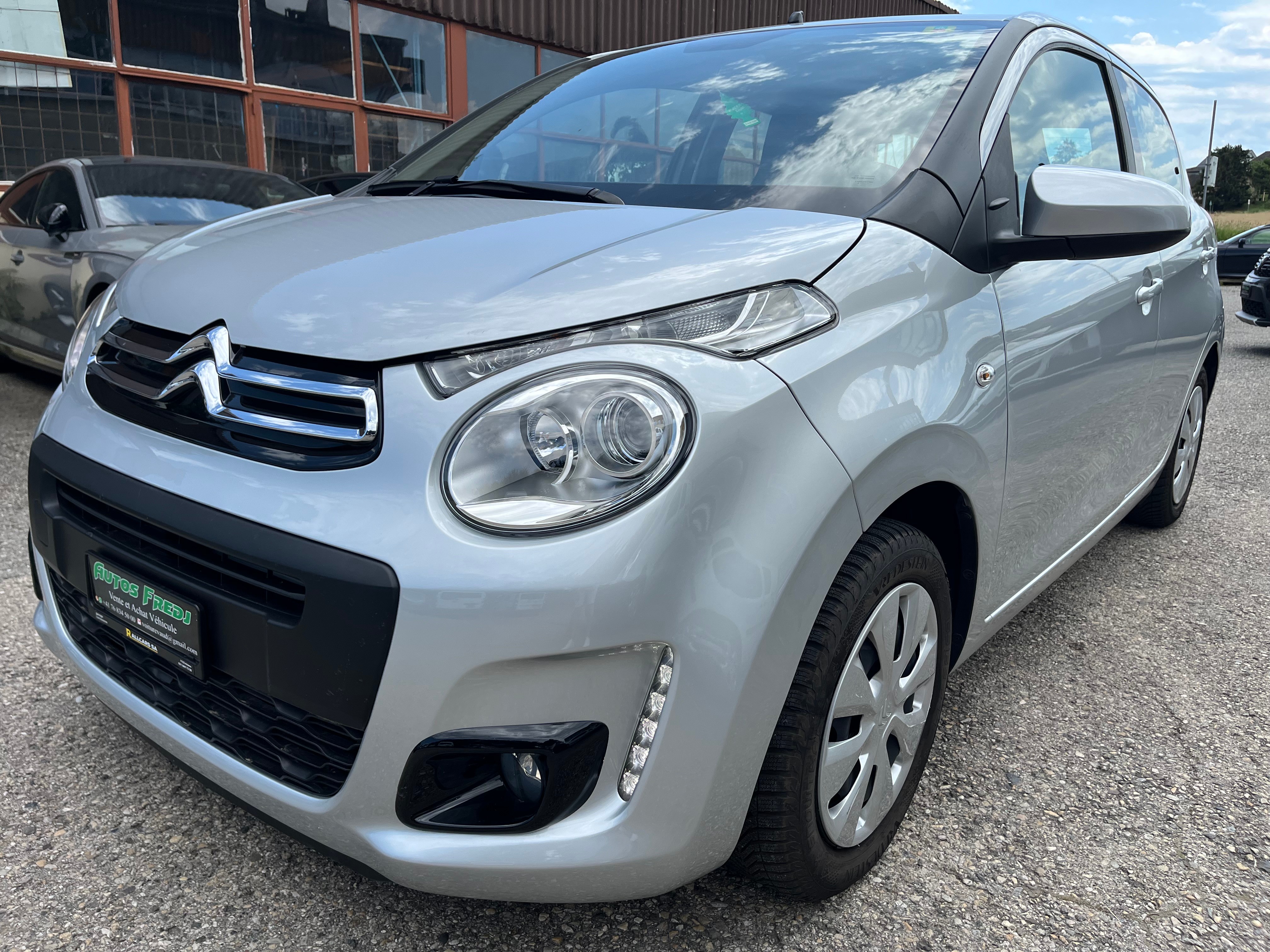 CITROEN C1 1.0 VTi Shine Airscape Stop&Start