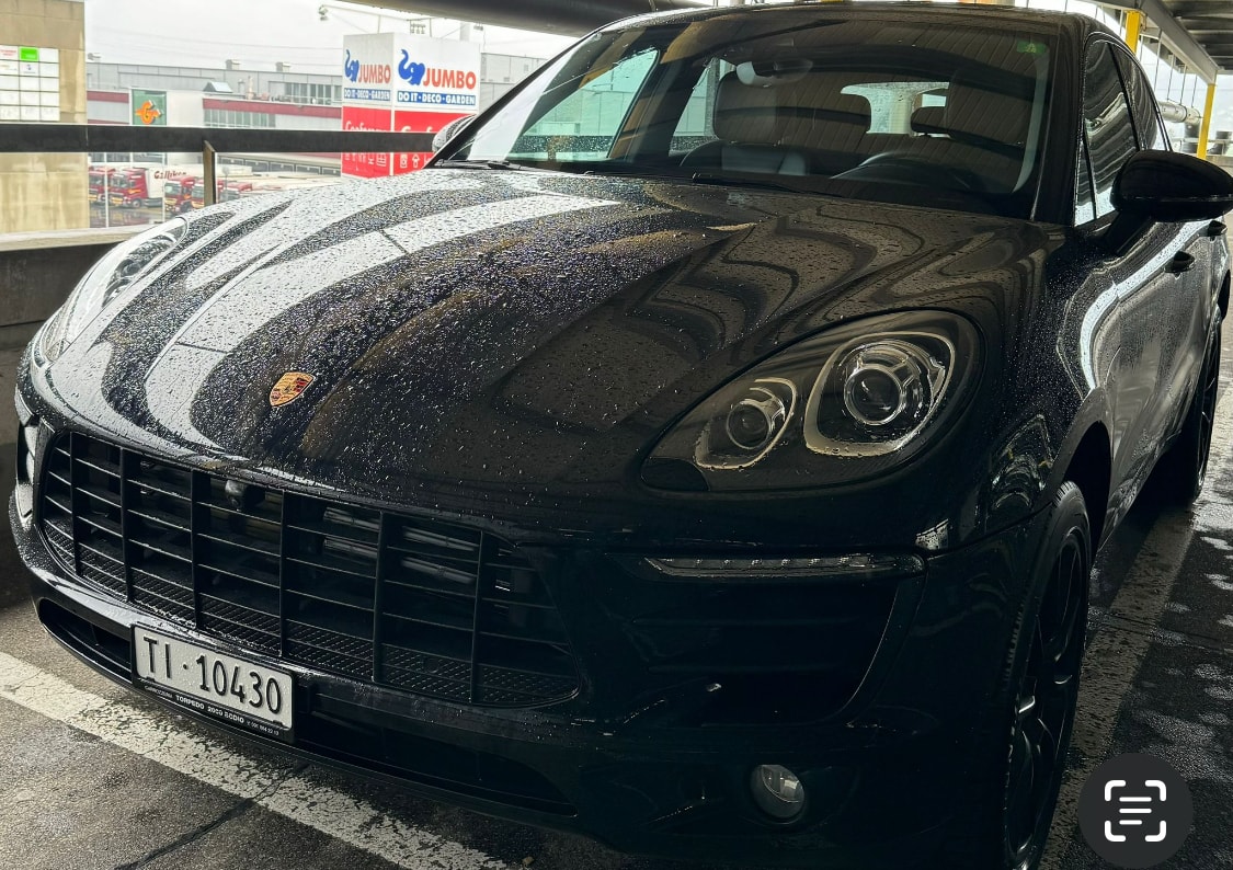 PORSCHE Macan PDK