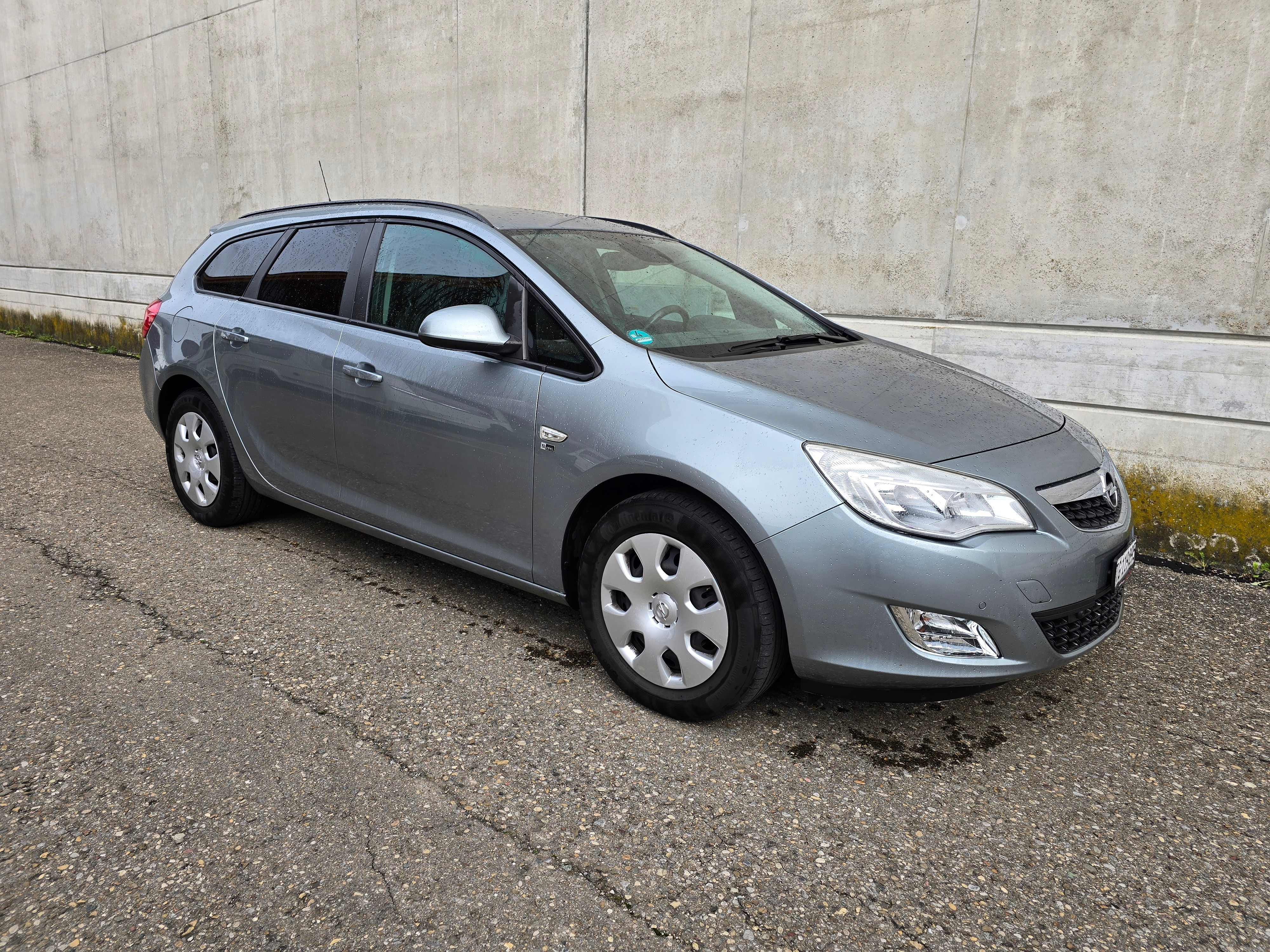 OPEL Astra ST 1.4i 16V Turbo Anniversary Ed.