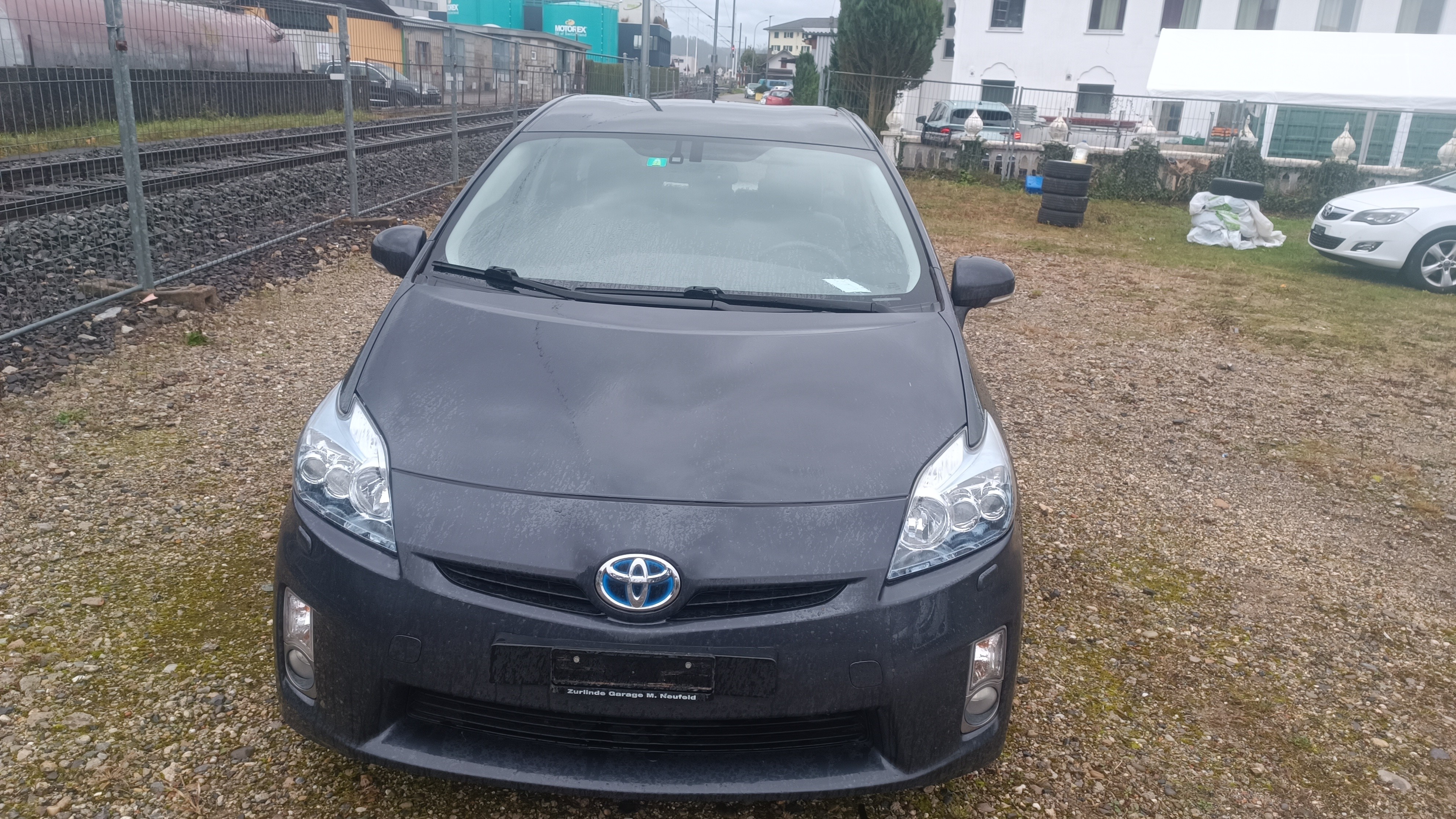 TOYOTA Prius 1.8 16V HSD Sol Premium