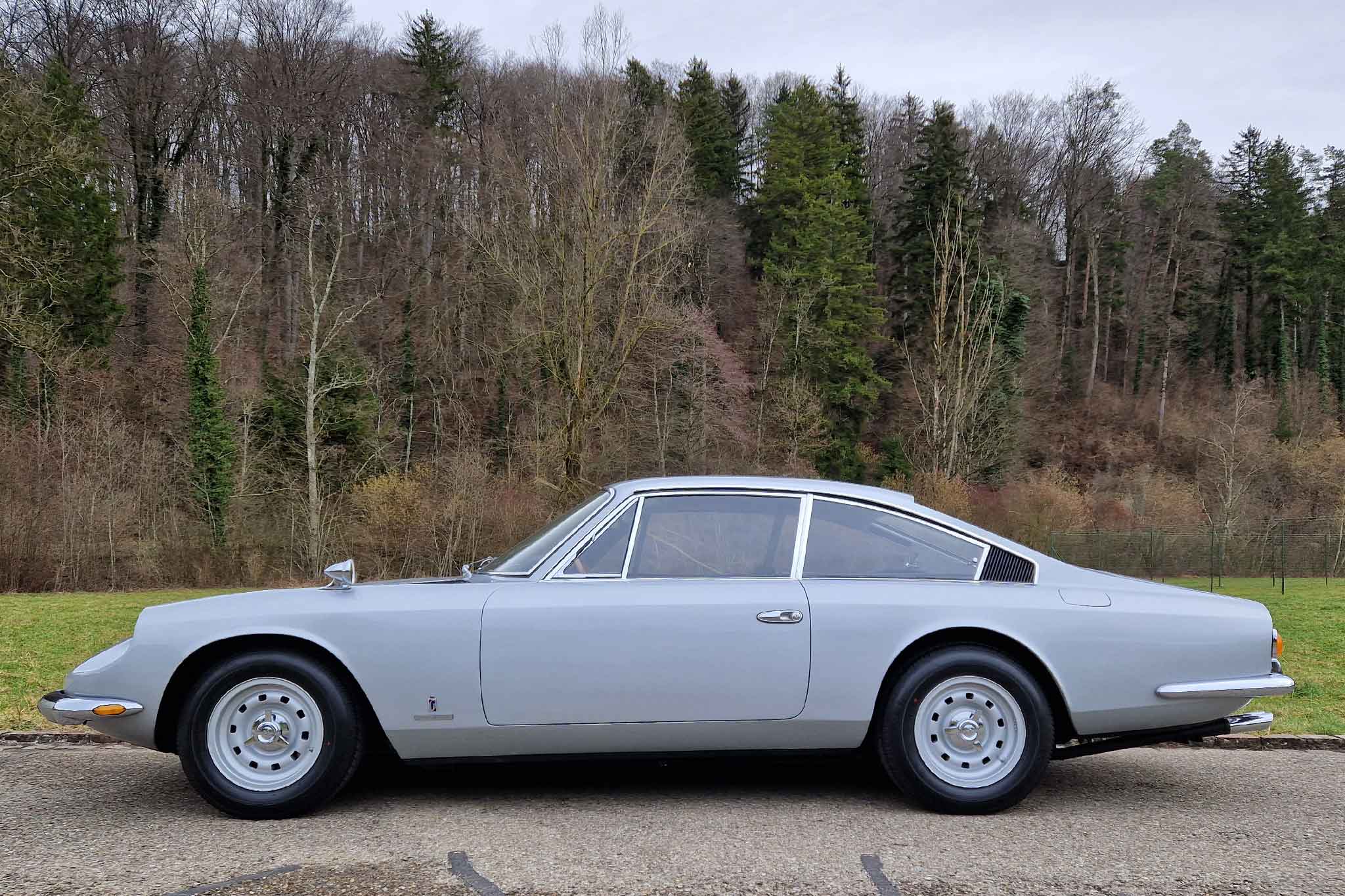 FERRARI 365 GT 2+2