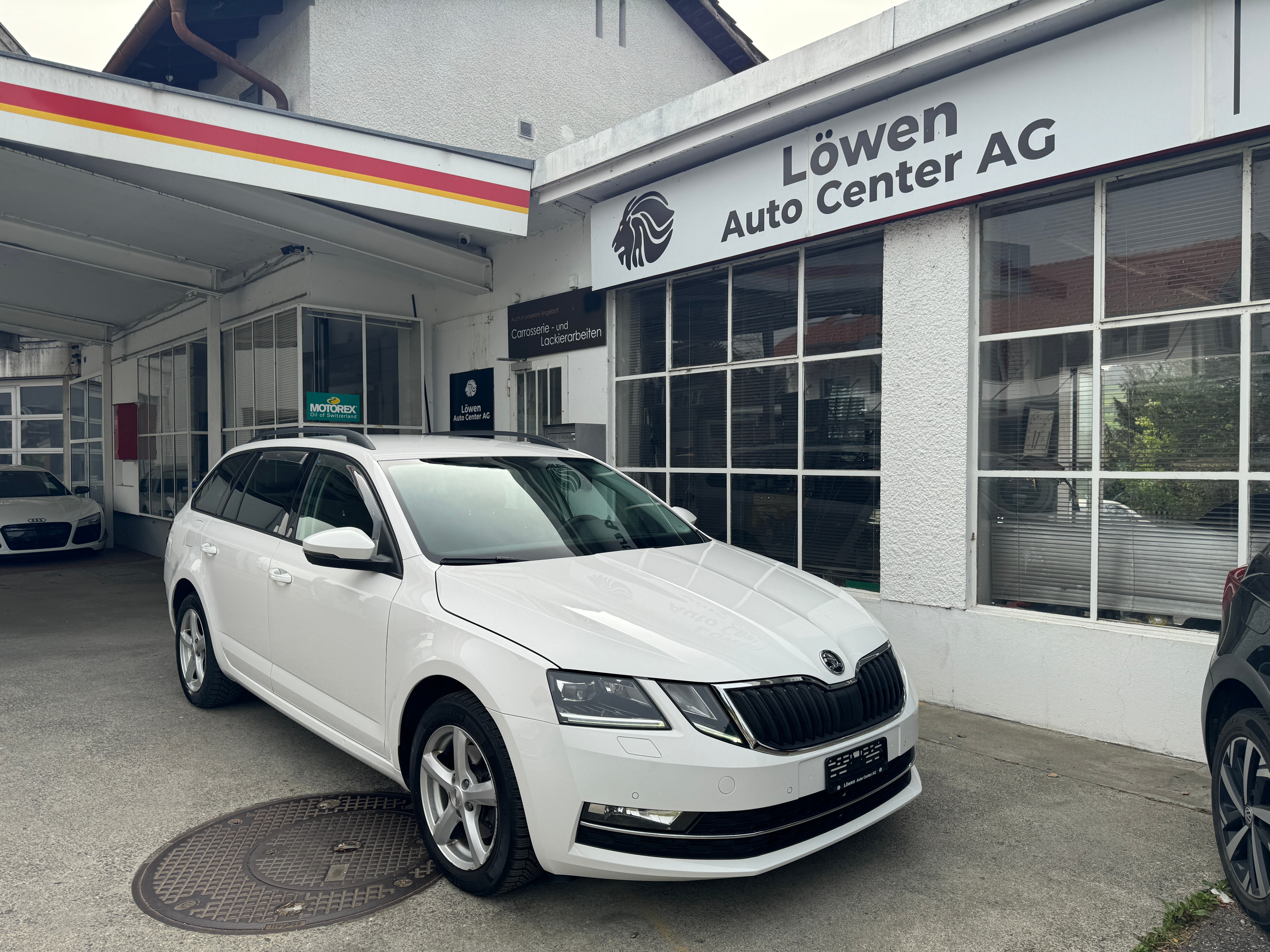 SKODA Octavia Combi 2.0 TDI Style DSG