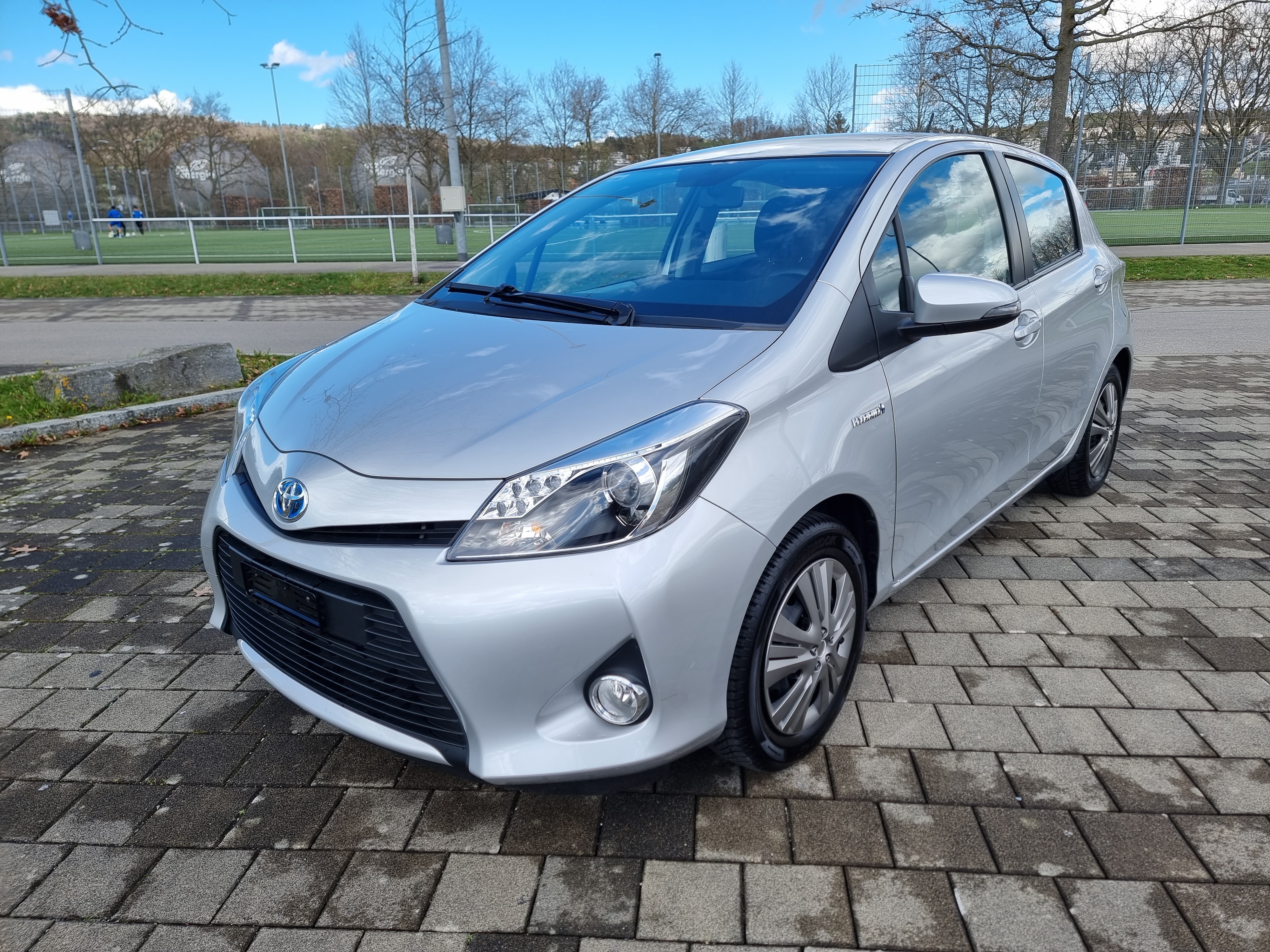 TOYOTA Yaris 1.5 VVT-i Hybrid Luna CVT