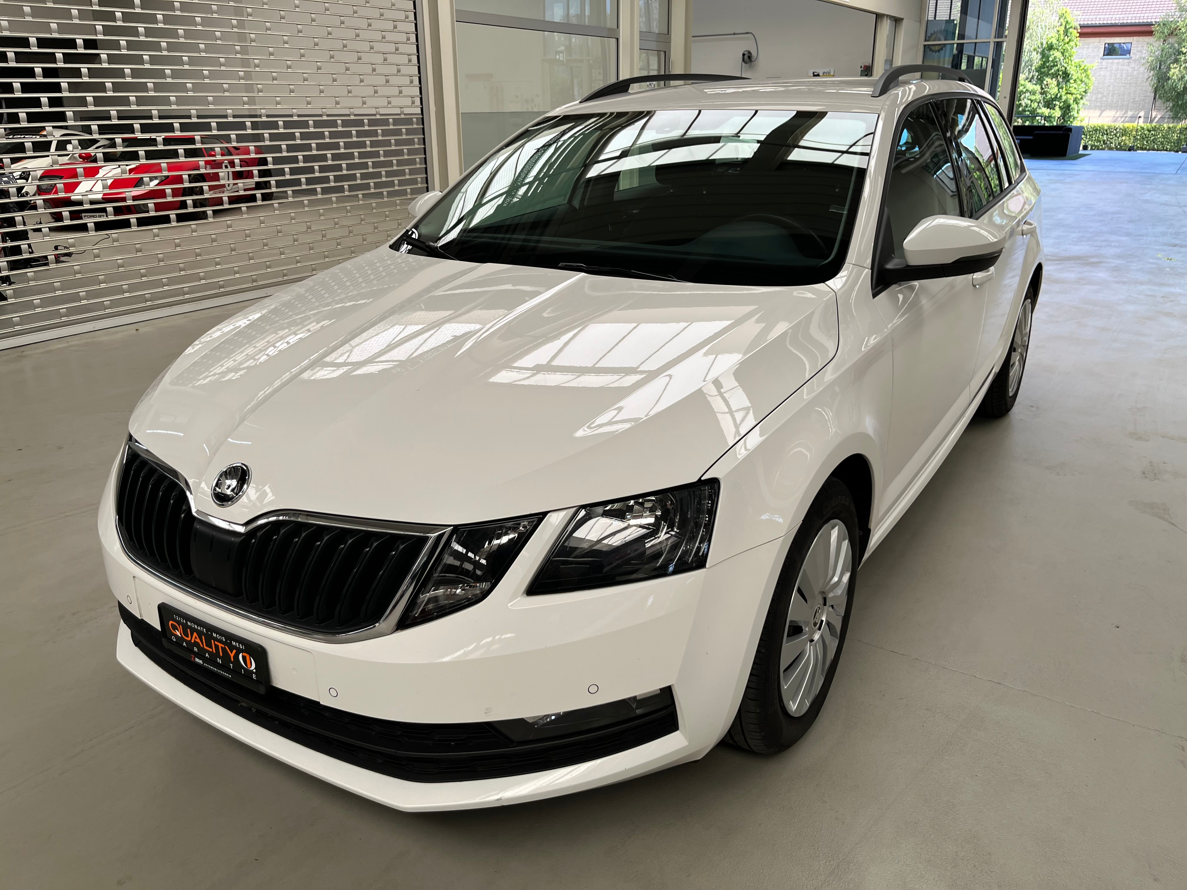 SKODA Octavia Combi 1.6 TDI Ambition DSG