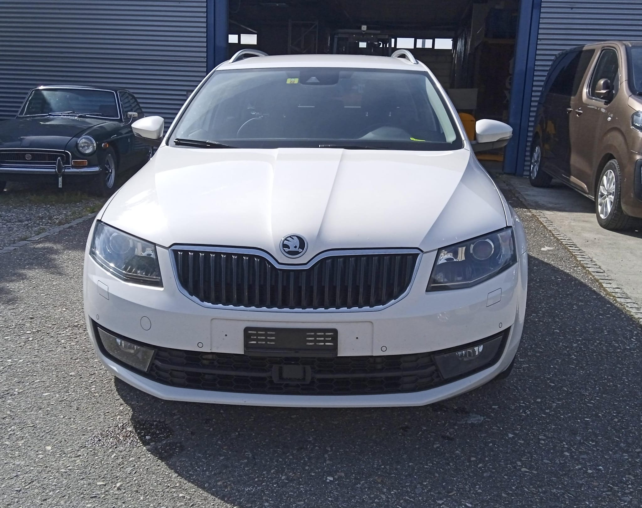 SKODA Octavia Combi 2.0 TDI Elegance 4x4 DSG