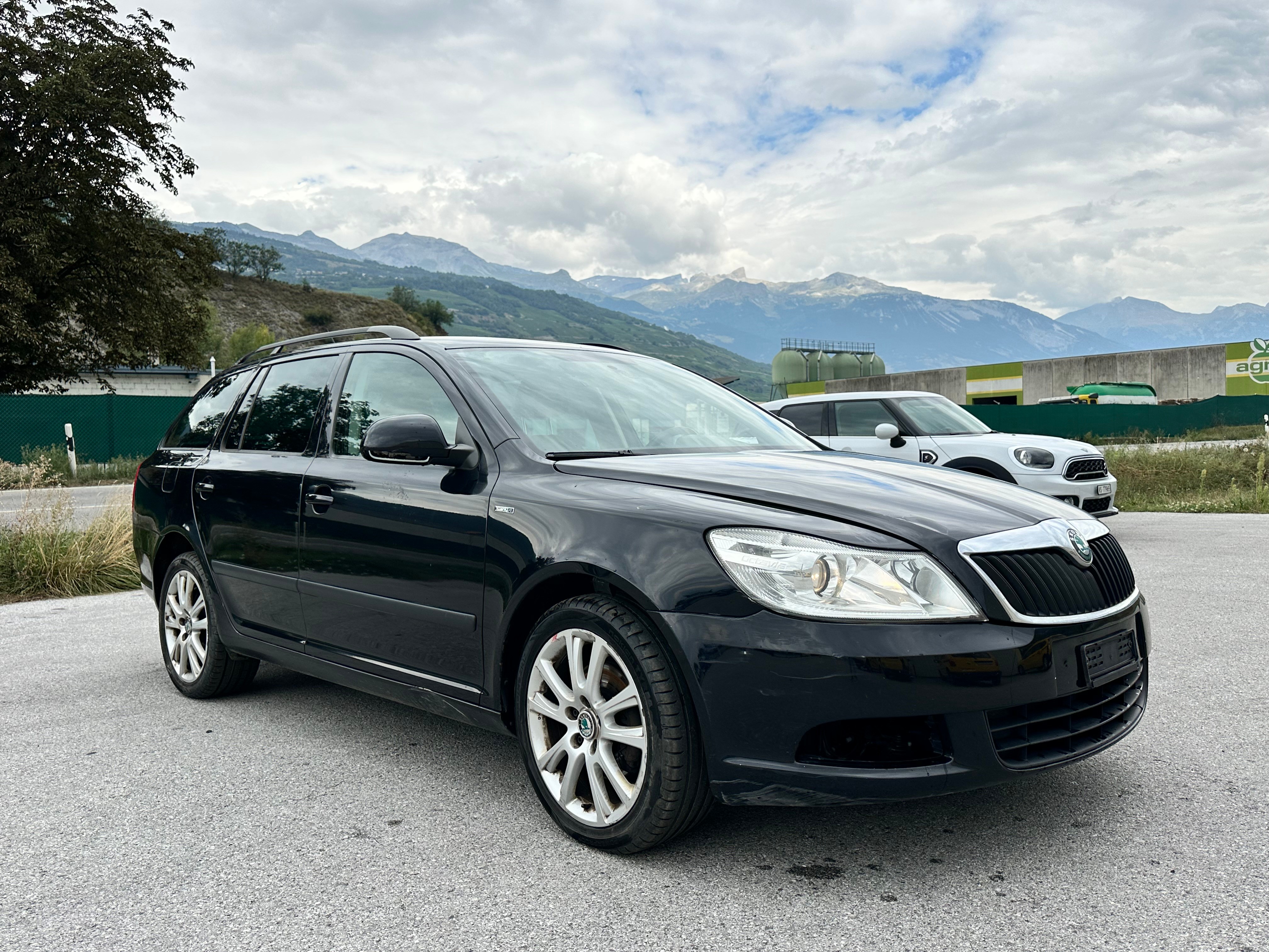 SKODA Octavia Combi 2.0 TDI Twenty20 4x4