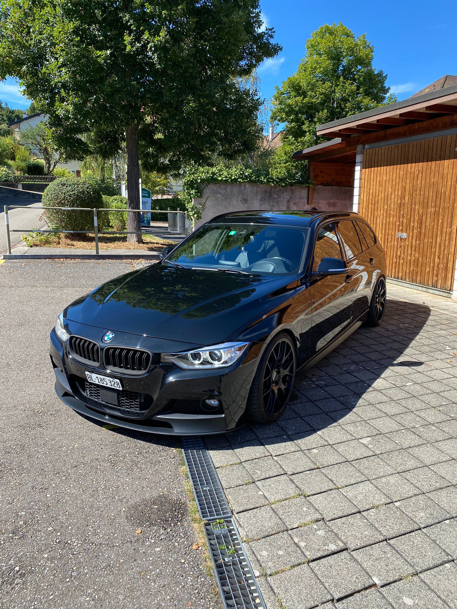 BMW 335i xDrive Touring Steptronic