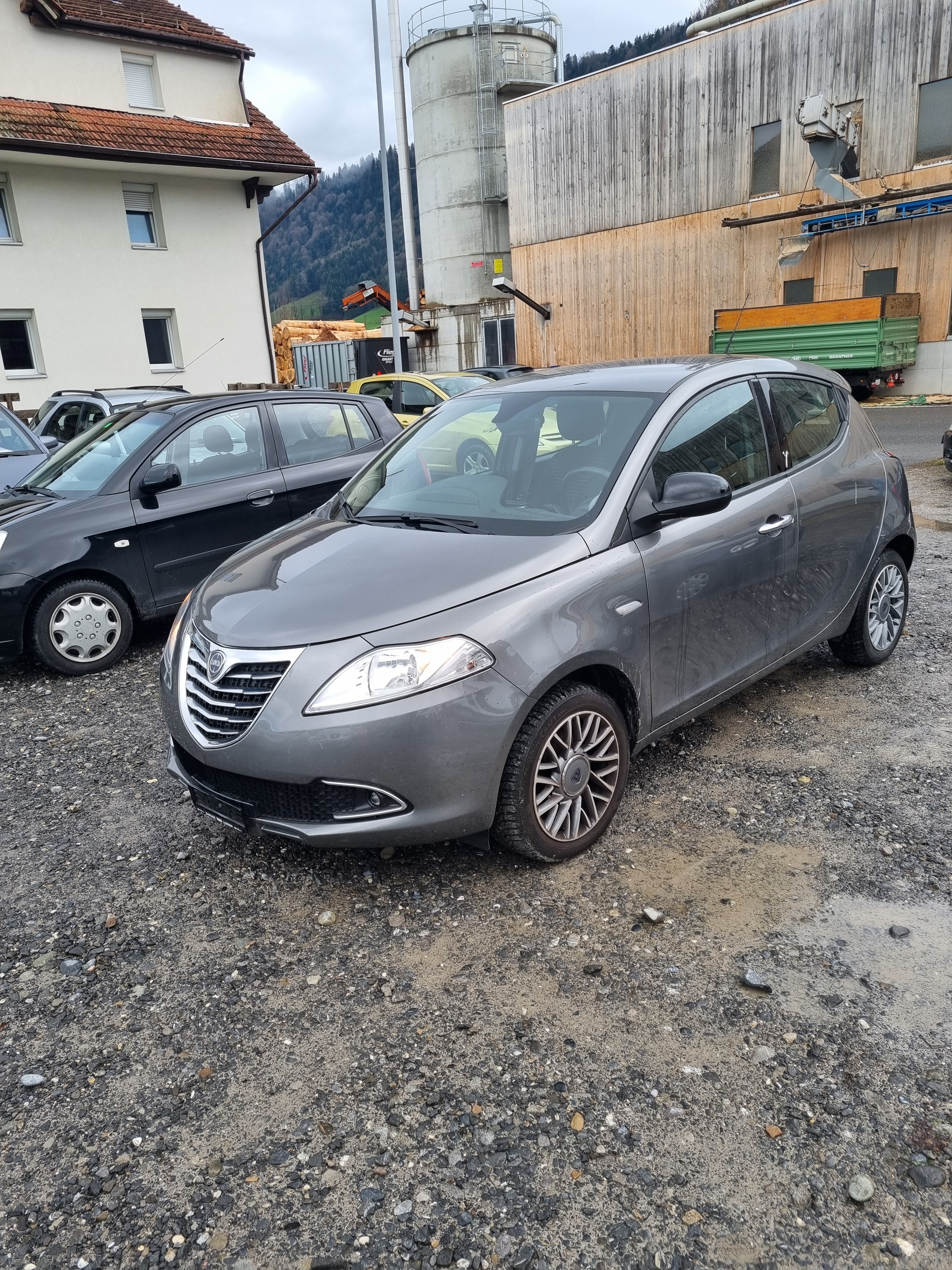 LANCIA Ypsilon 1.2 Gold