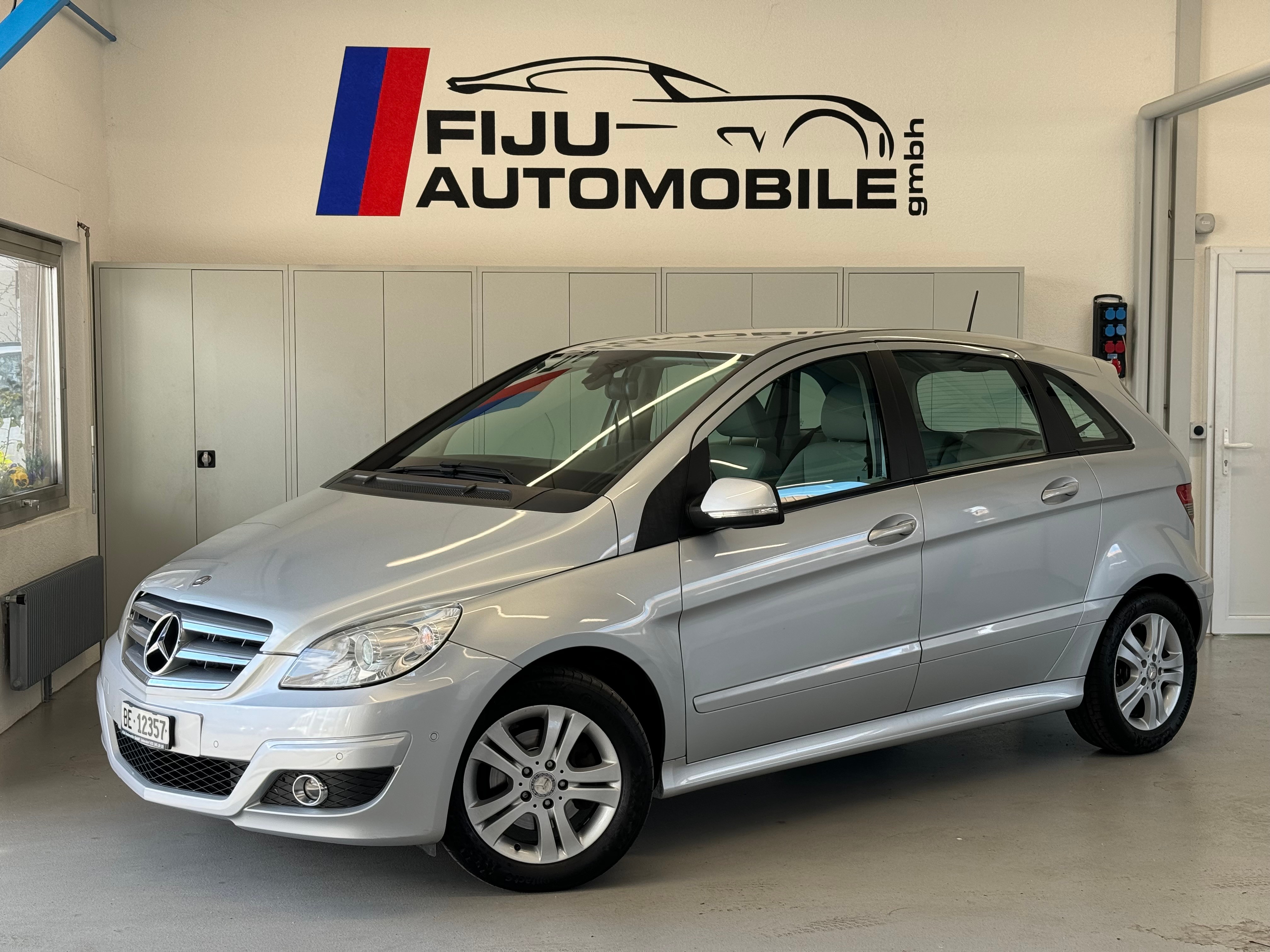 MERCEDES-BENZ B 200 Autotronic