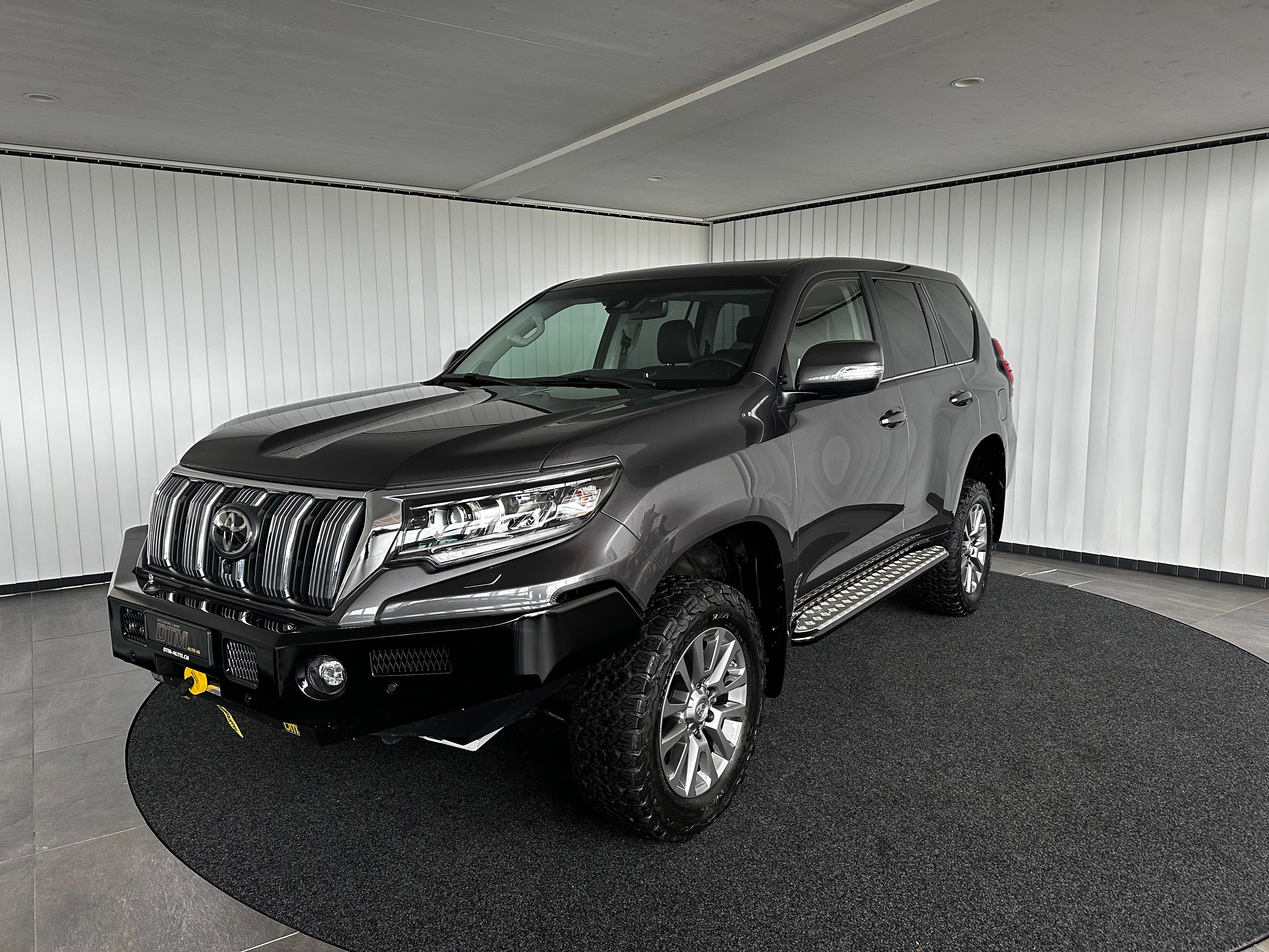 TOYOTA Land Cruiser 2.8TD Style