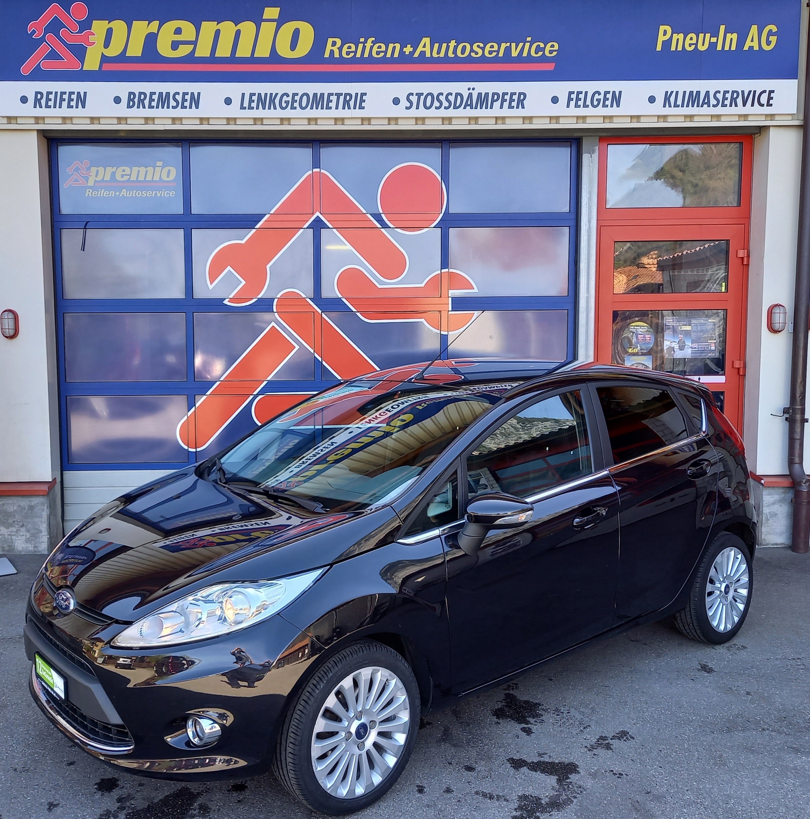 FORD Fiesta 1.4 16V Titanium