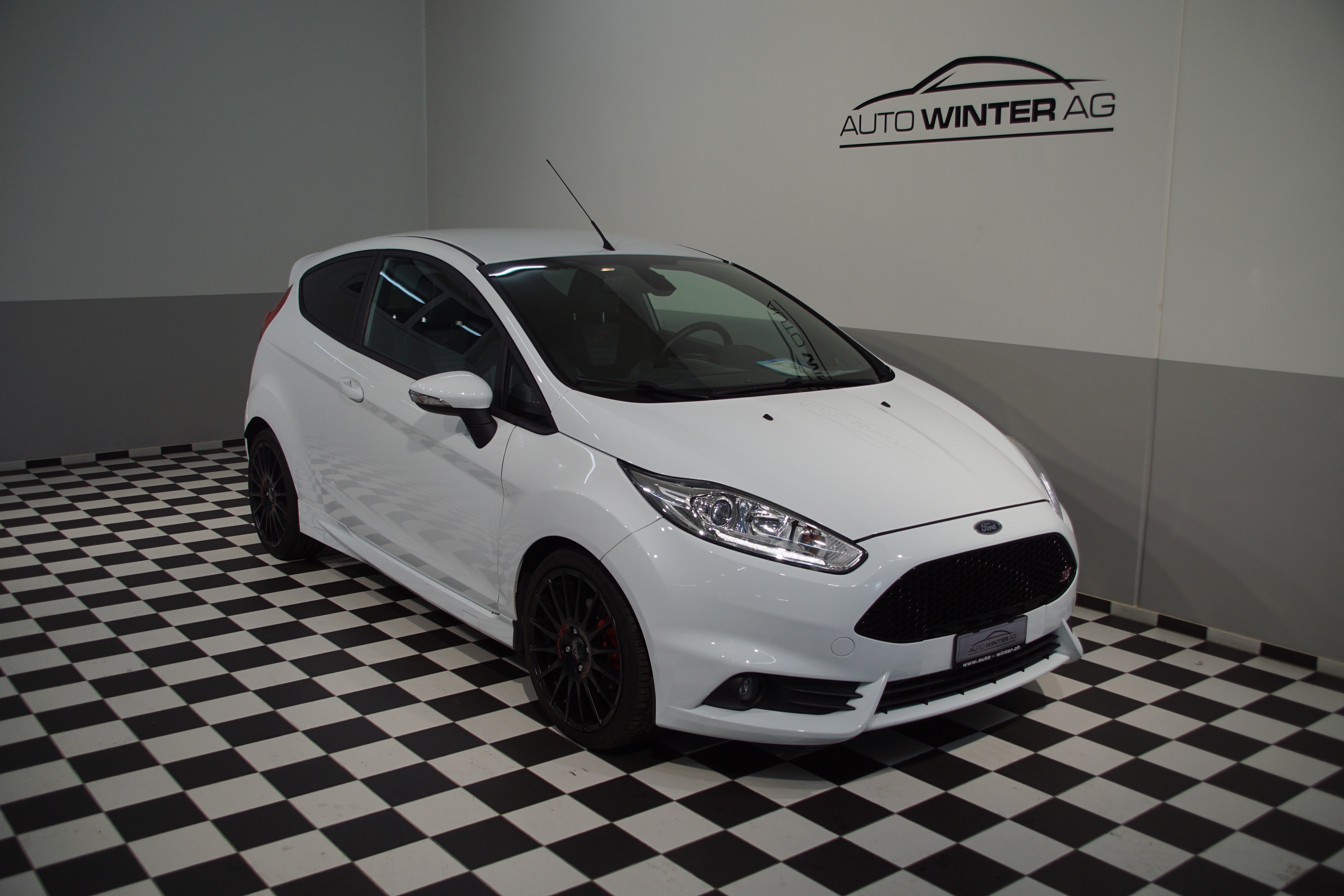 FORD Fiesta 1.6 SCTi ST-1