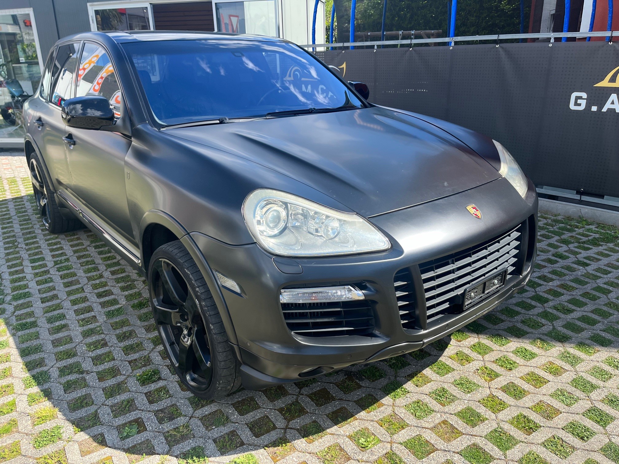 PORSCHE Cayenne Turbo