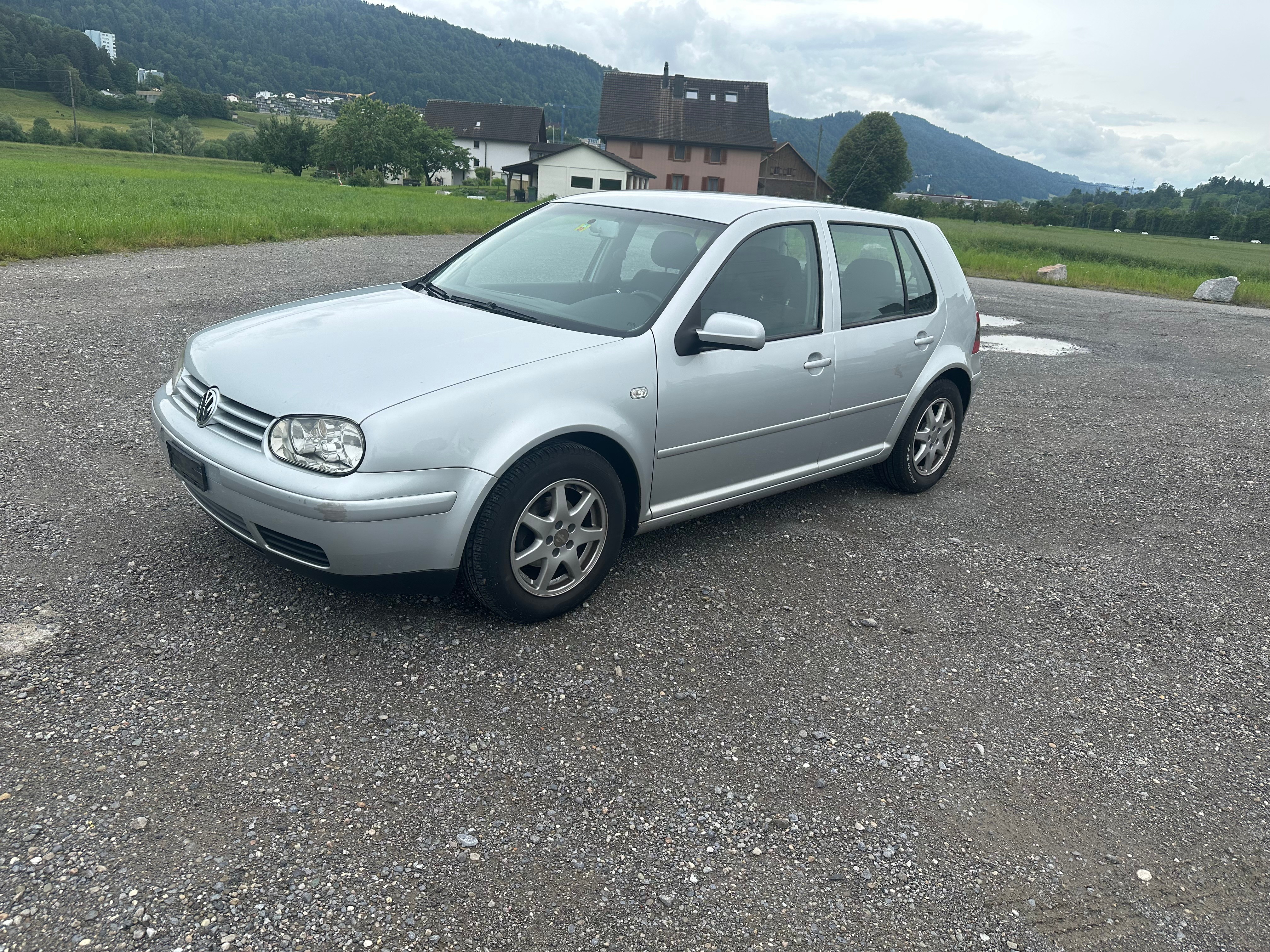 VW Golf 1.6 Comfortline Automatic