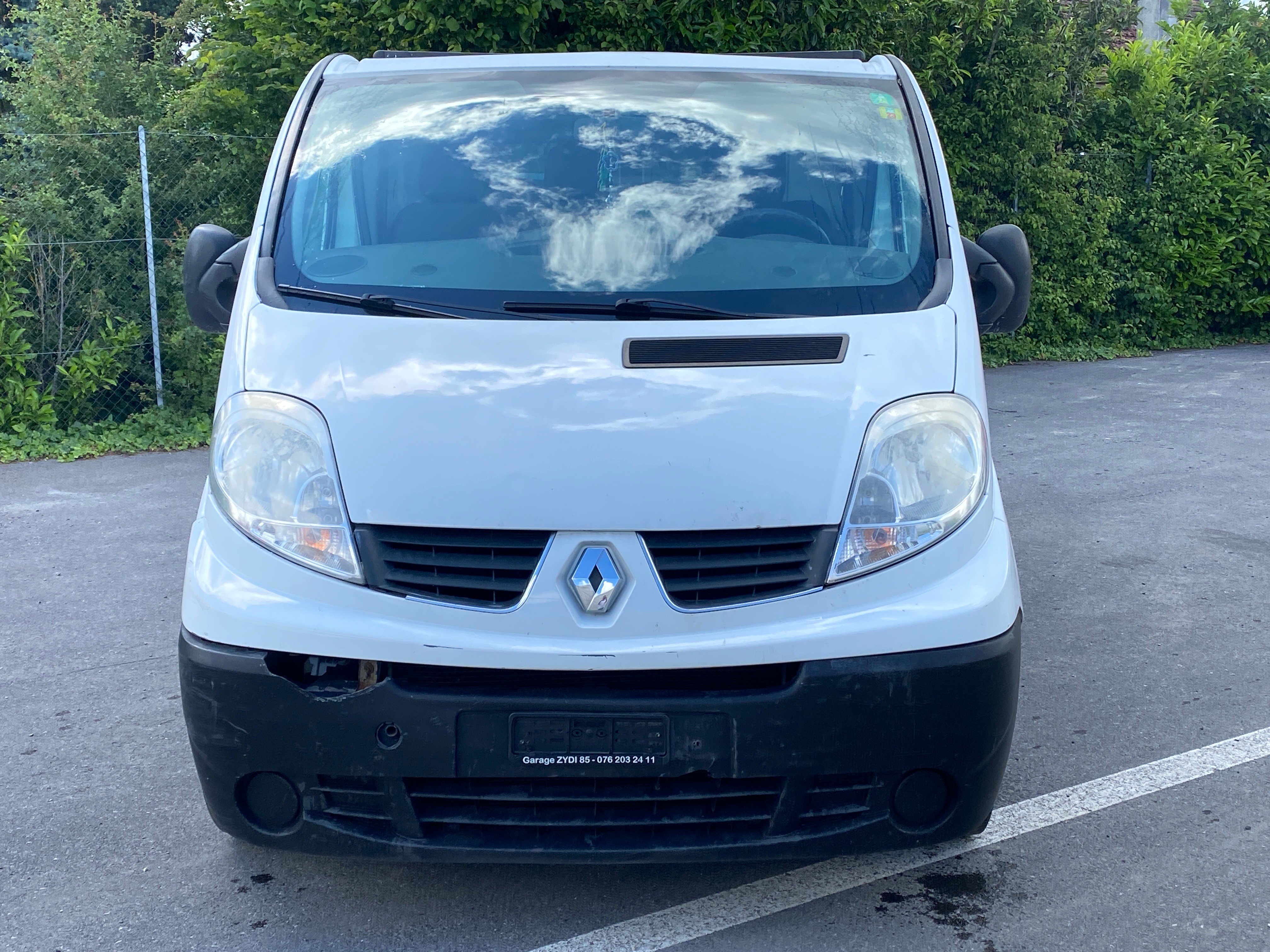 RENAULT TRAFIC