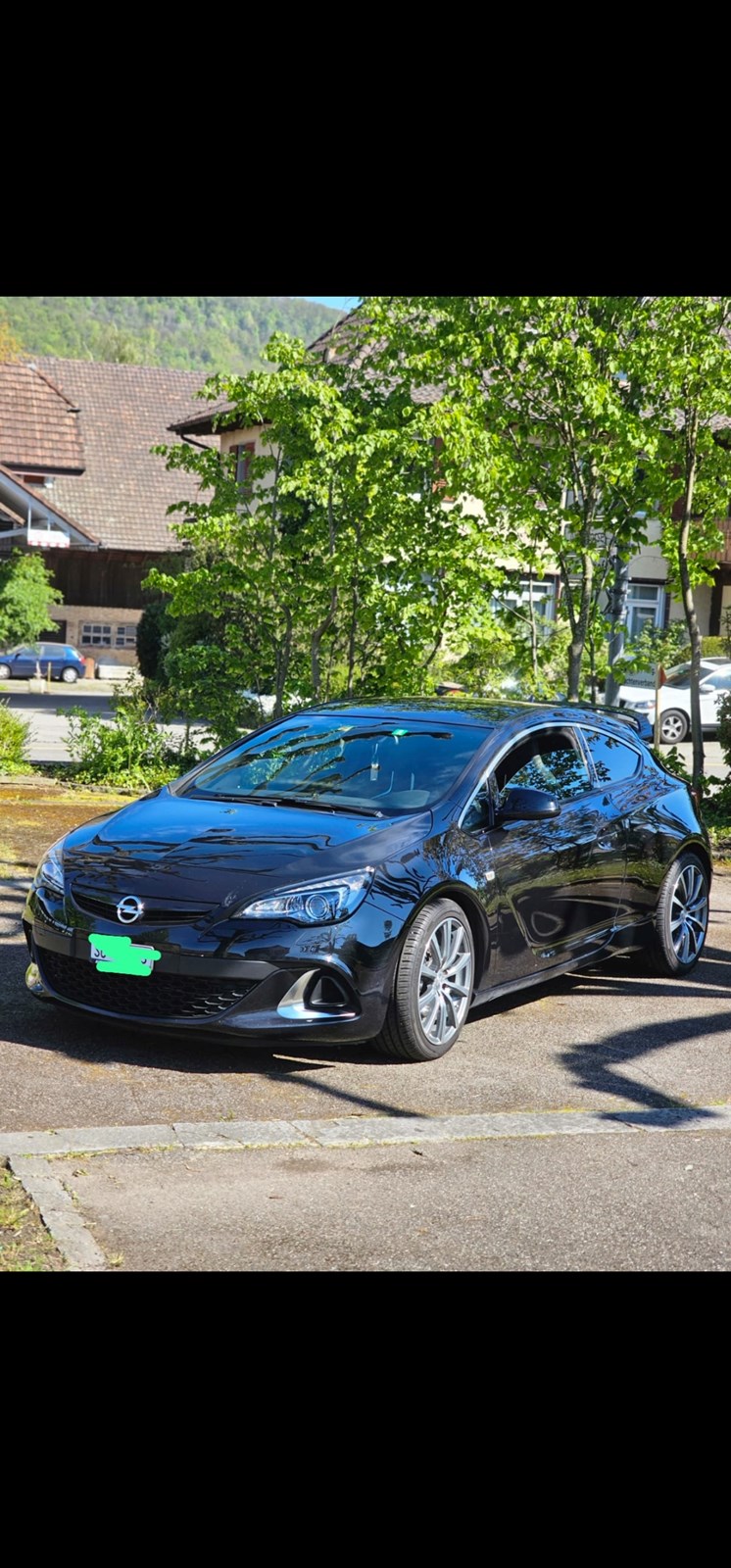 OPEL Astra GTC 2.0i 16V Turbo OPC