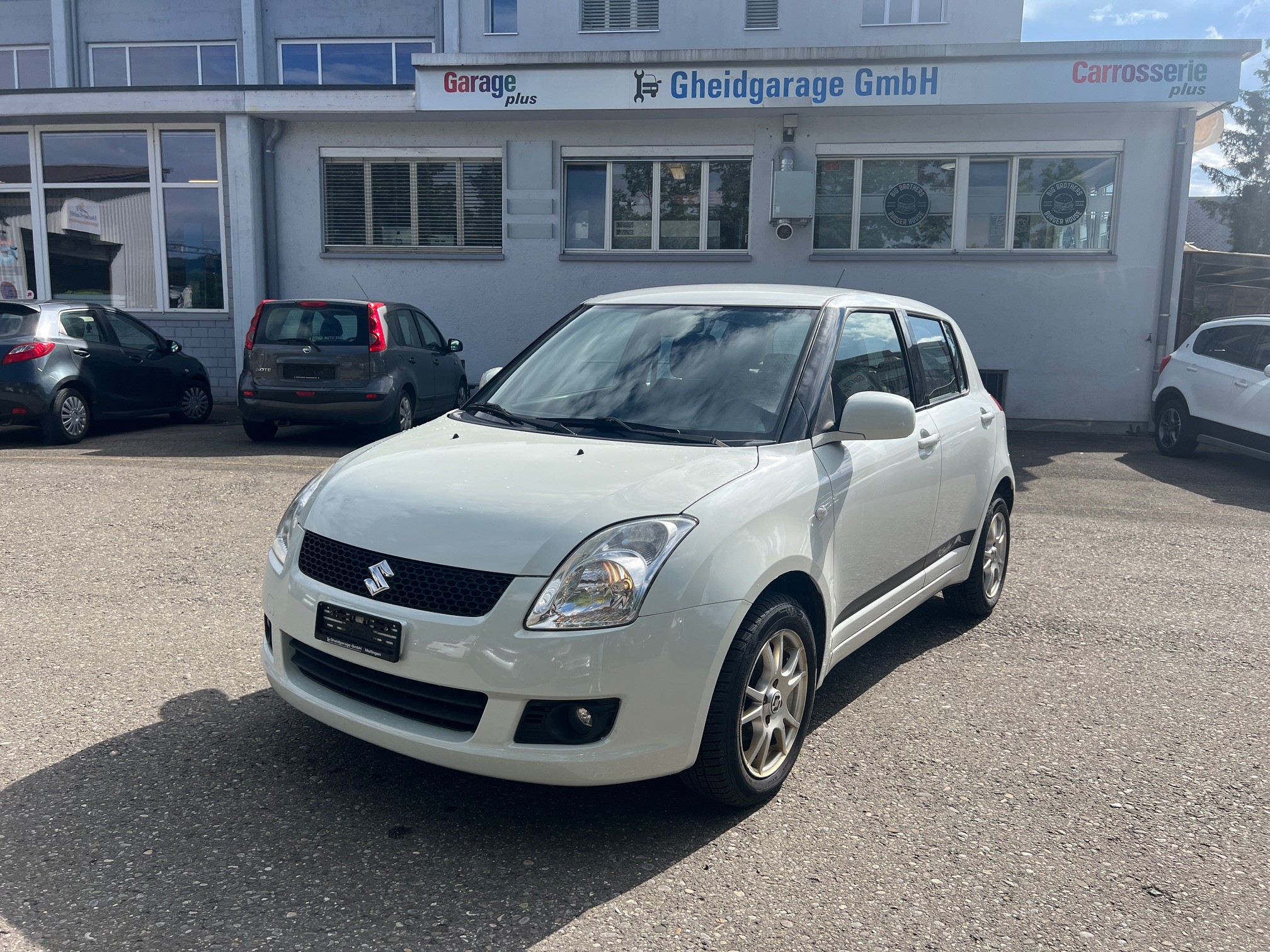 SUZUKI Swift 1.3i 16V GL Top Piz Sulai LE 4x4