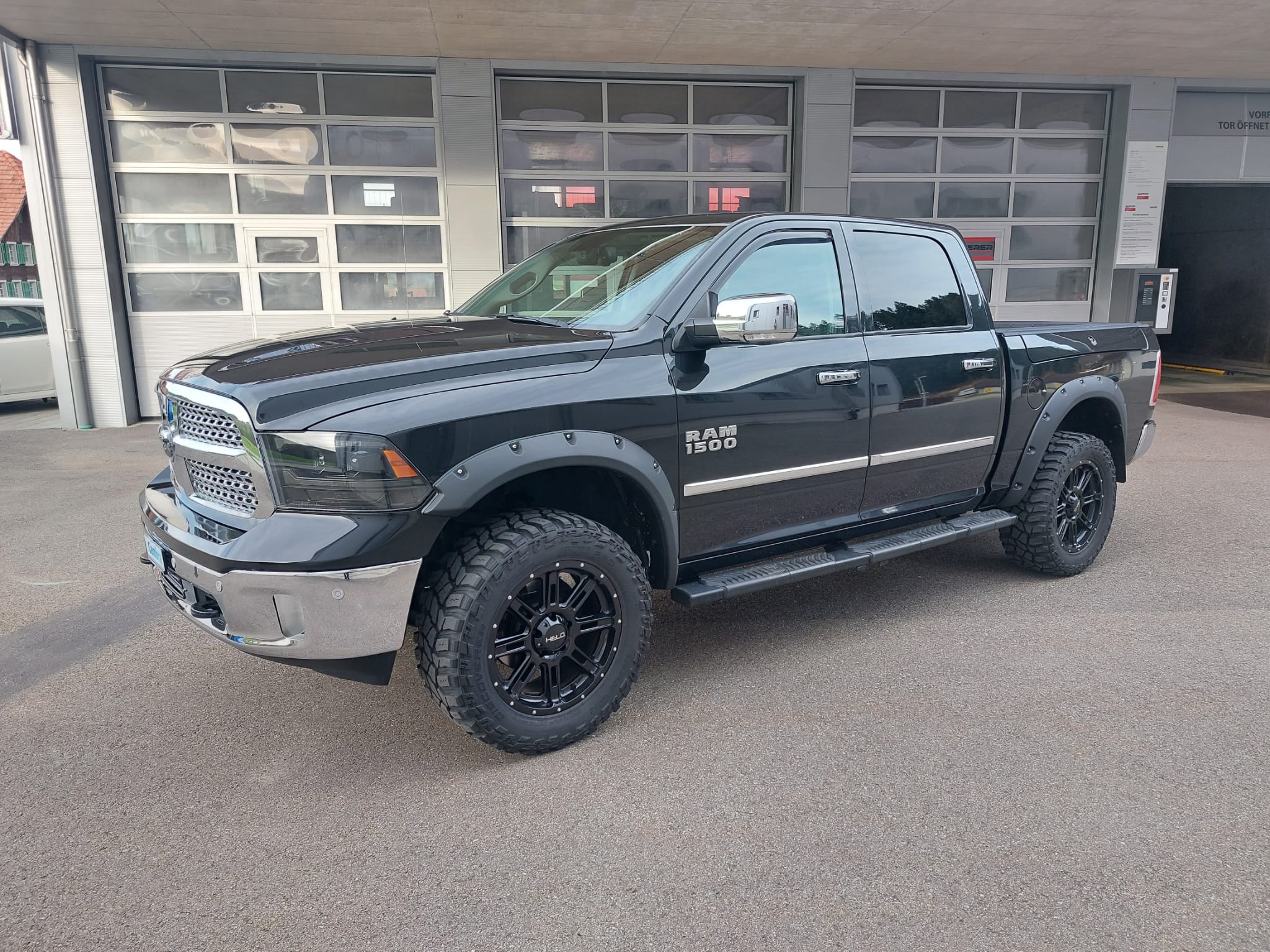 DODGE 1500 5.7 CrewCab Laramie