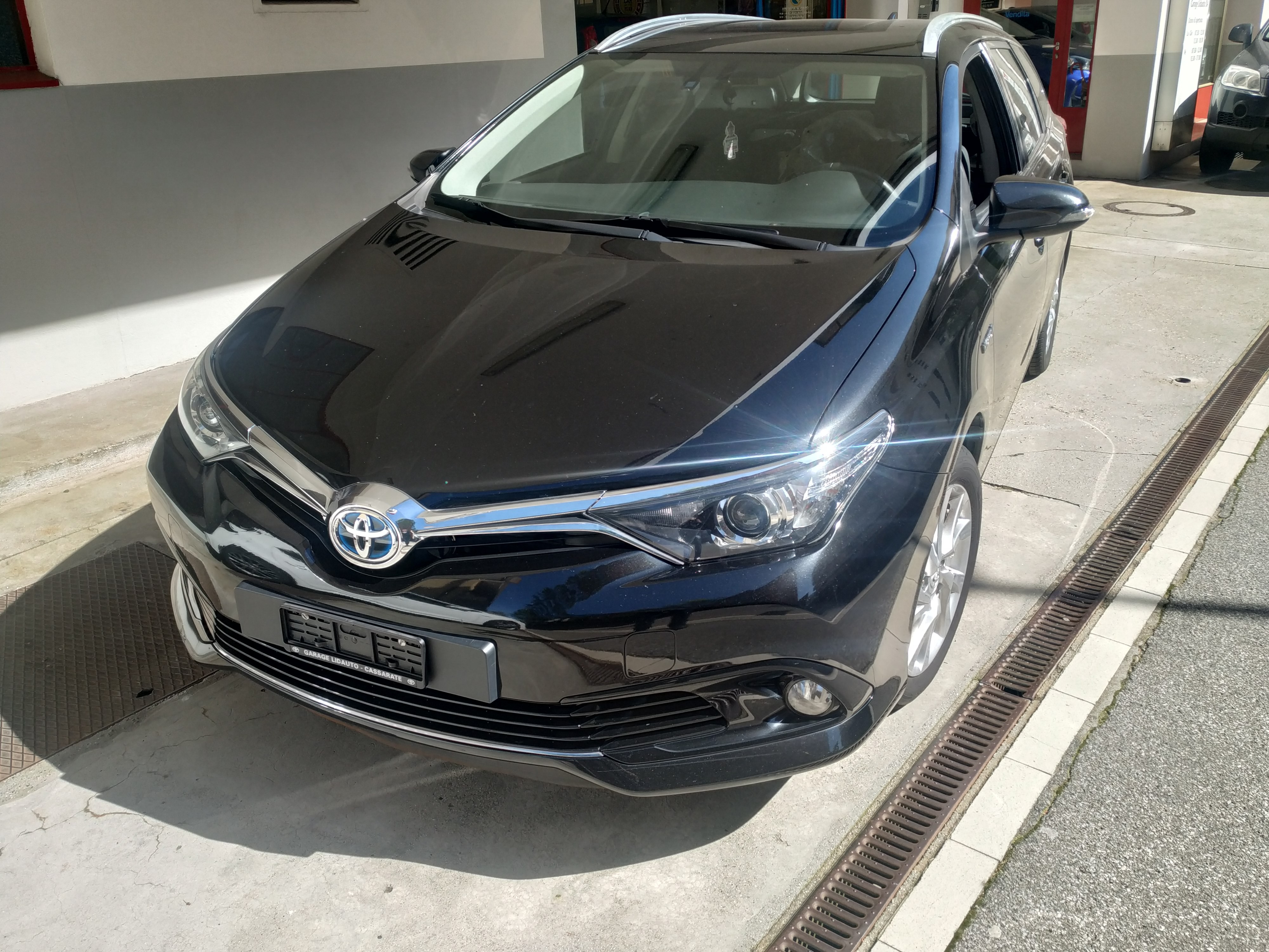 TOYOTA Auris Touring Sports 1.8 HSD Trend e-CVT