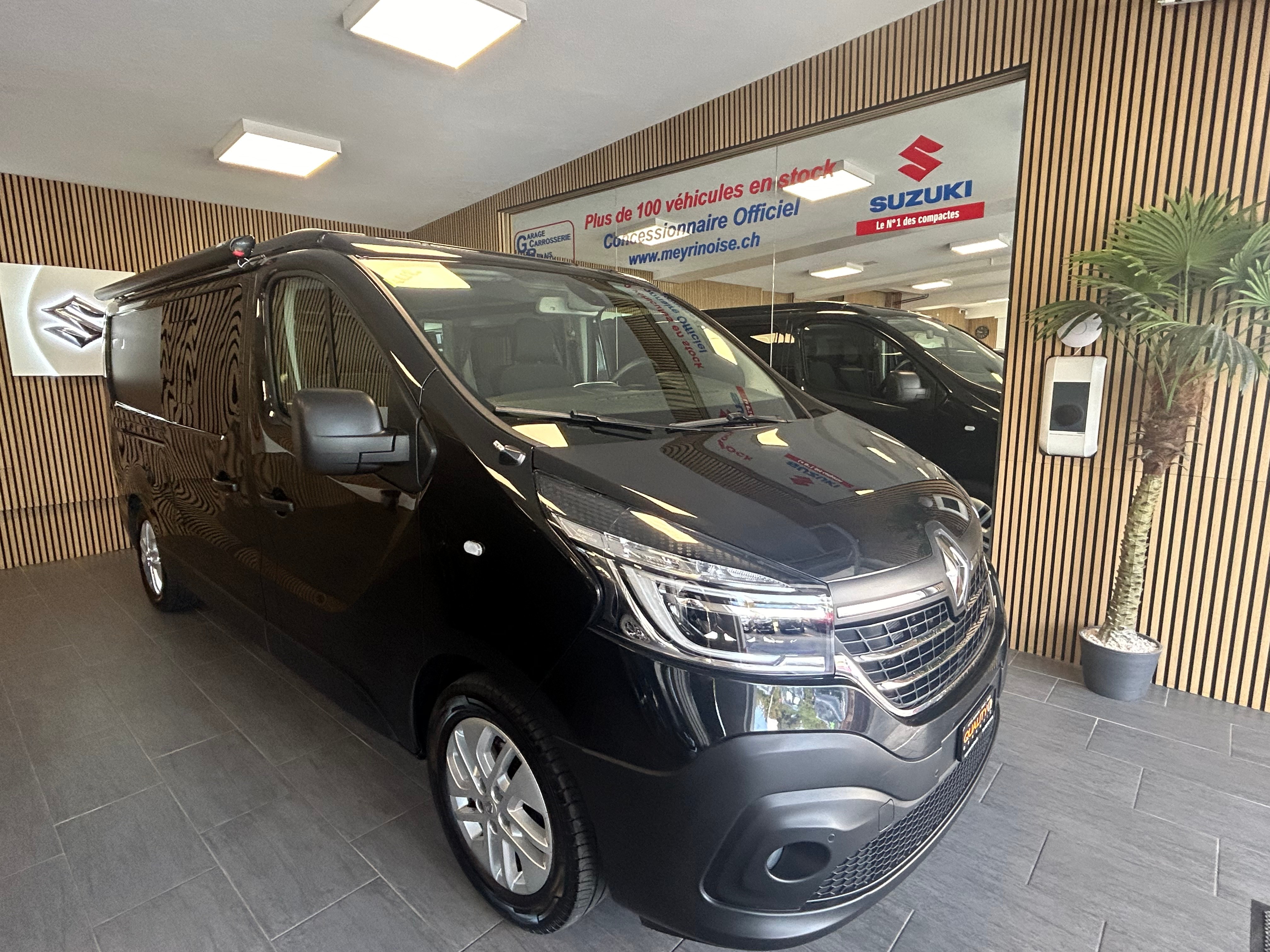 RENAULT Trafic Blue dCi 170 EDC Grand Spacenomad