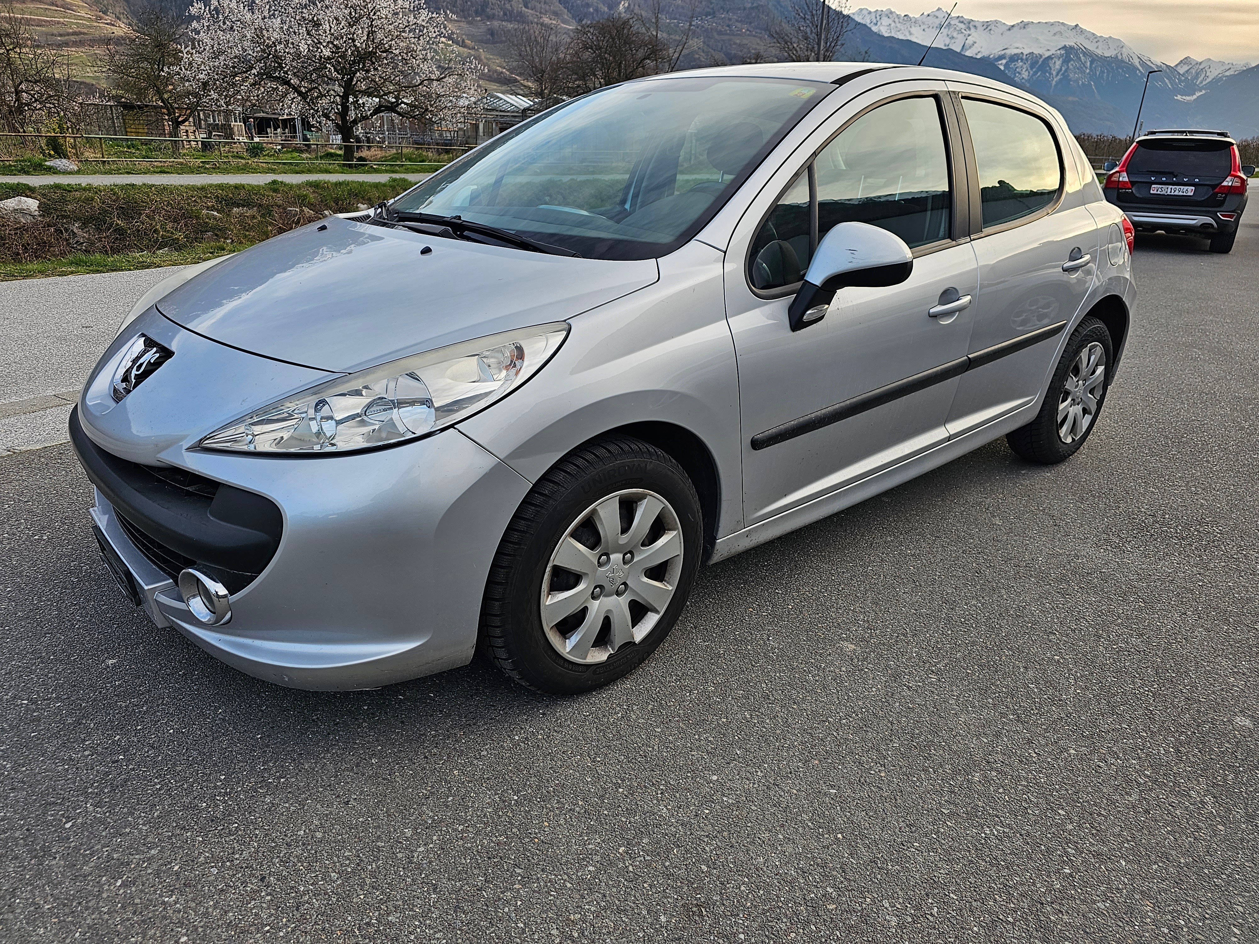 PEUGEOT 207 1.4 16V Trendy