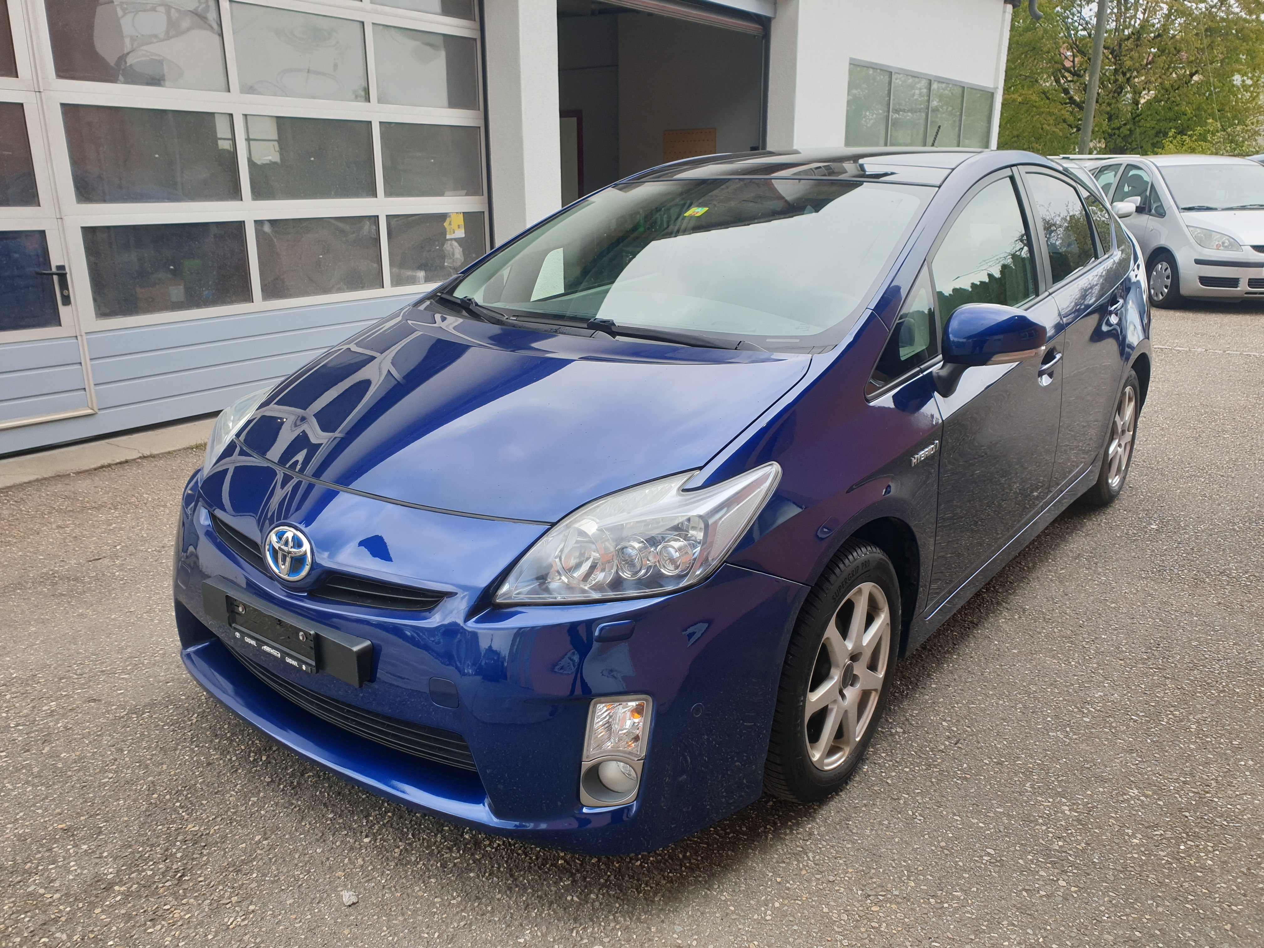 TOYOTA Prius 1.8 16V HSD Sol Premium