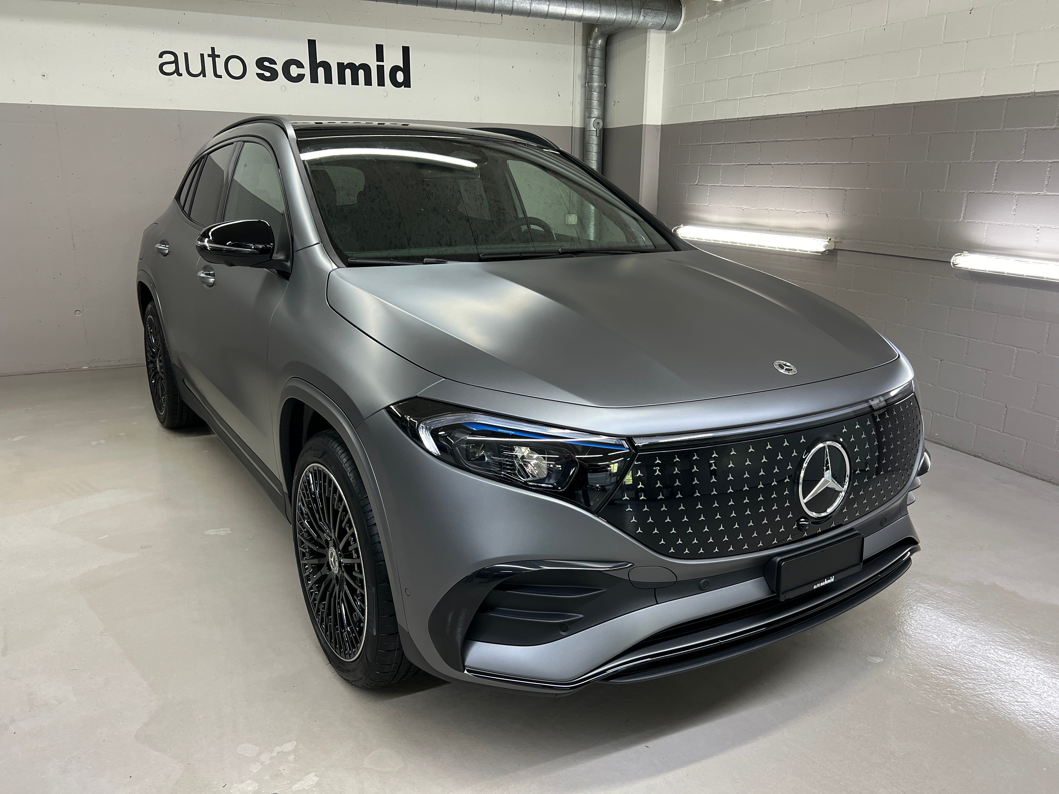 MERCEDES-BENZ EQA 350 66,5 kWh 4Matic Swiss Star