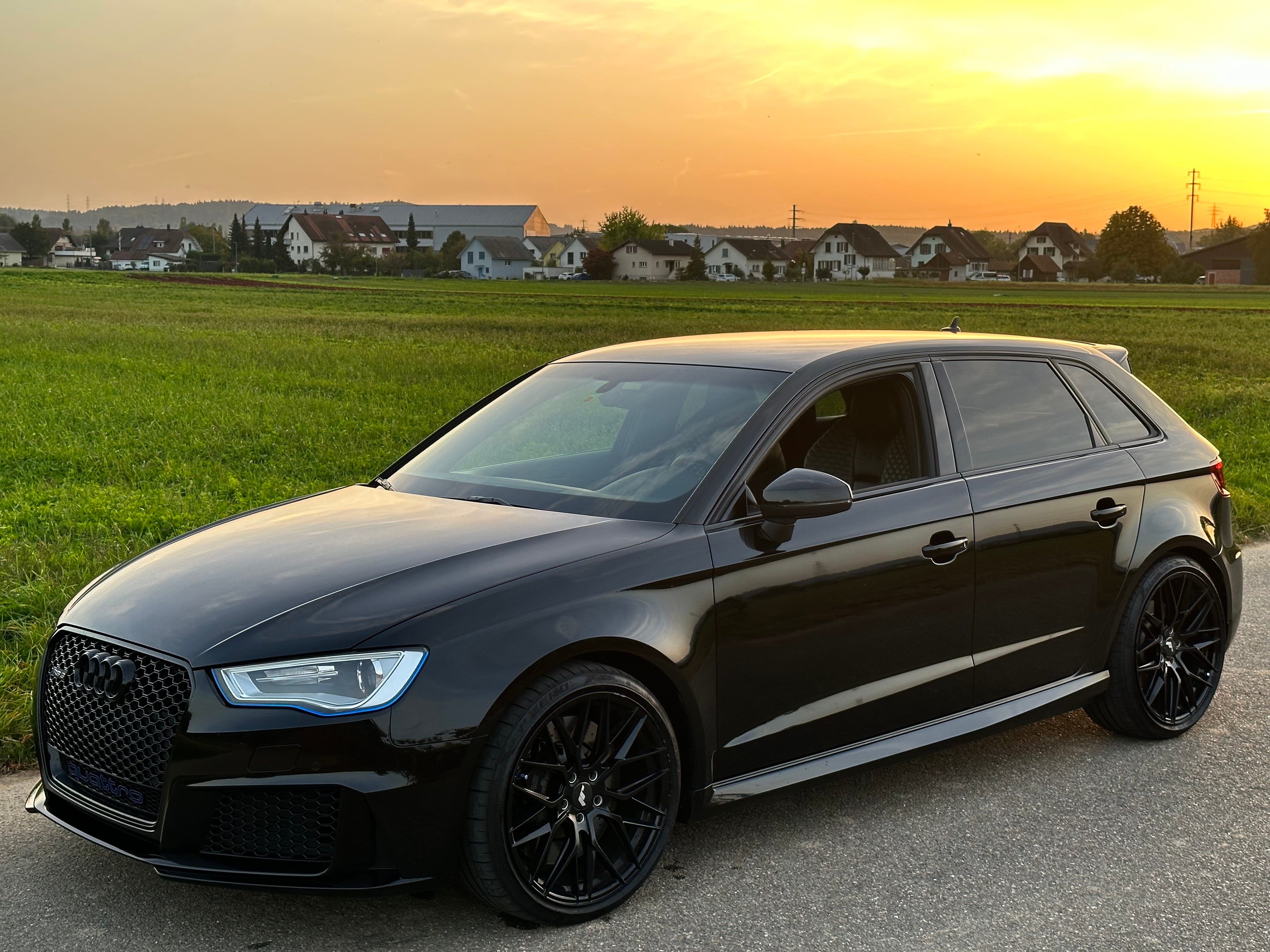 AUDI RS3 2.5 TSI quattro S-tronic