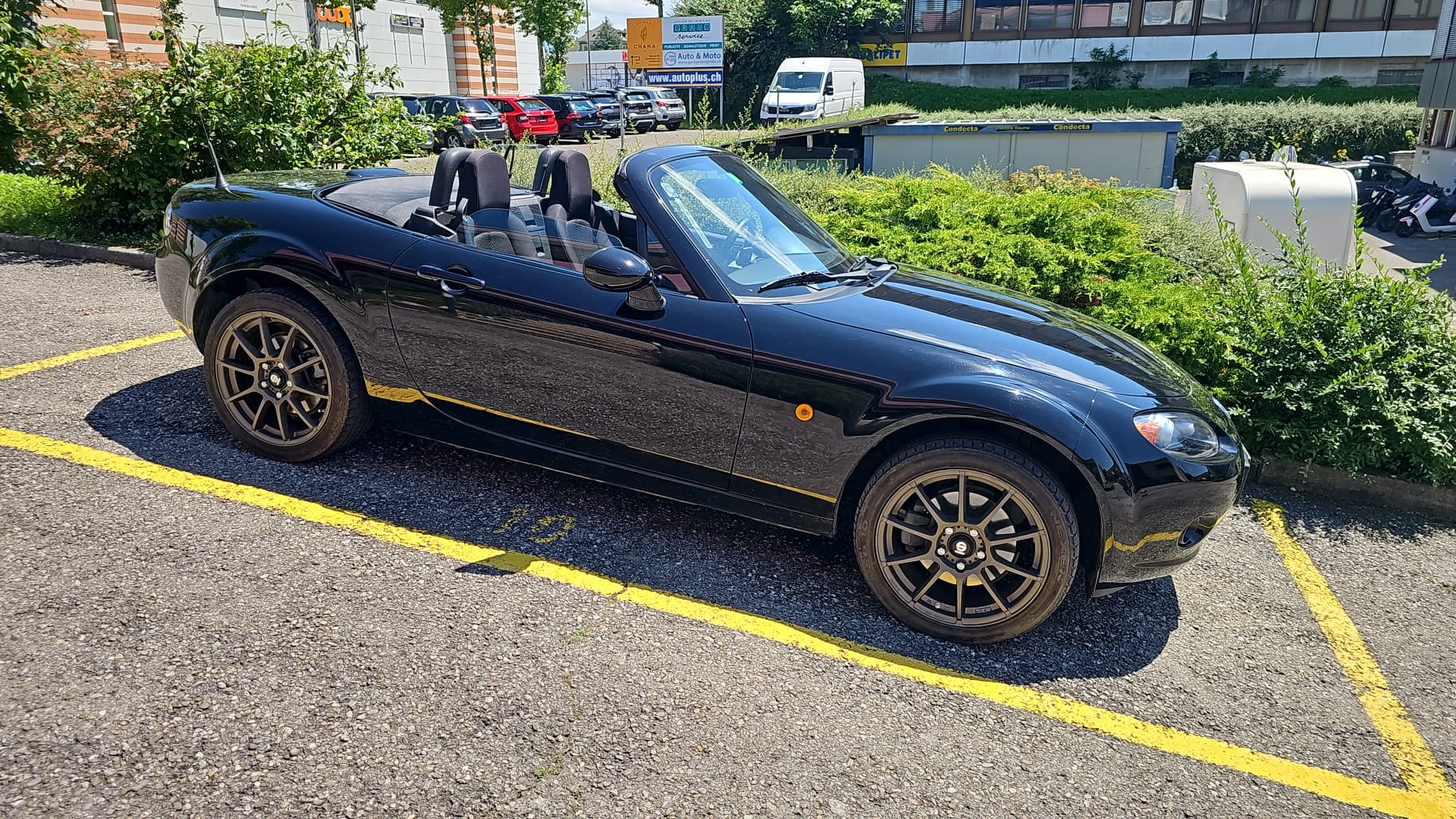 MAZDA MX-5 1.8i 16V Exclusive DAB radio