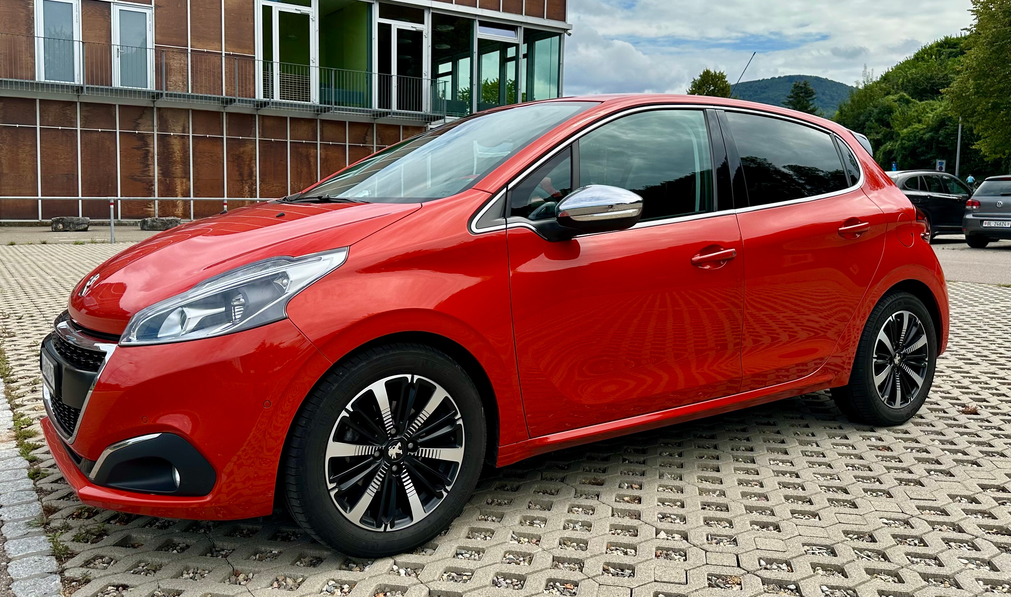 PEUGEOT 208 1.6 BlueHDI Active