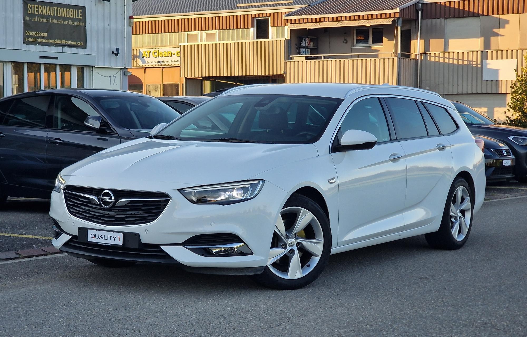 OPEL Insignia 2.0 BiDTI Sports Tourer Exclusive 4WD Auto