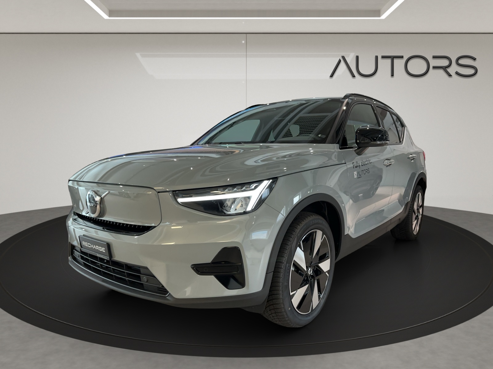 VOLVO XC40 Recharge E80 82kWh Plus RWD