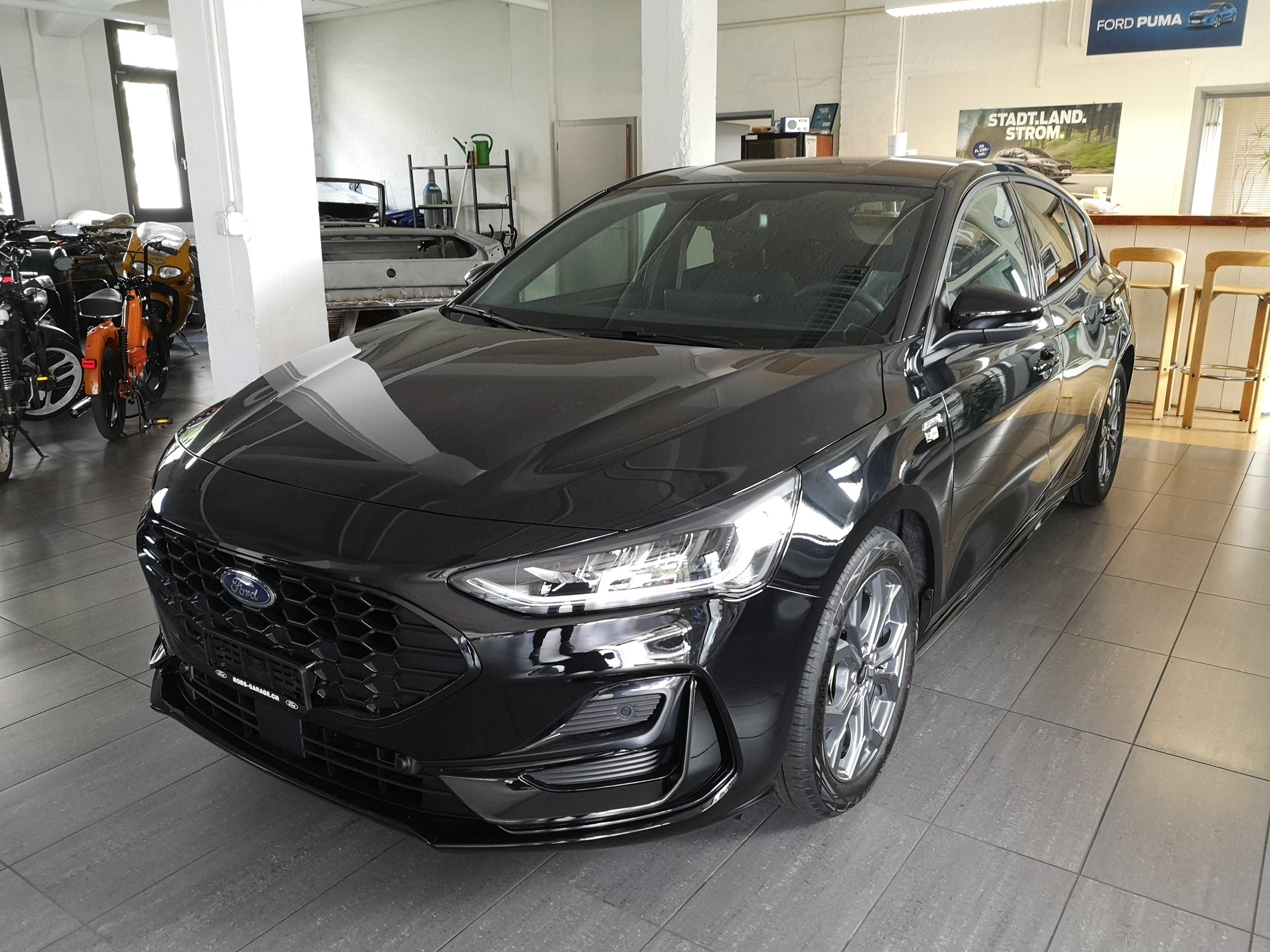 FORD Focus 1.0 MHEV ST-Line X Automat