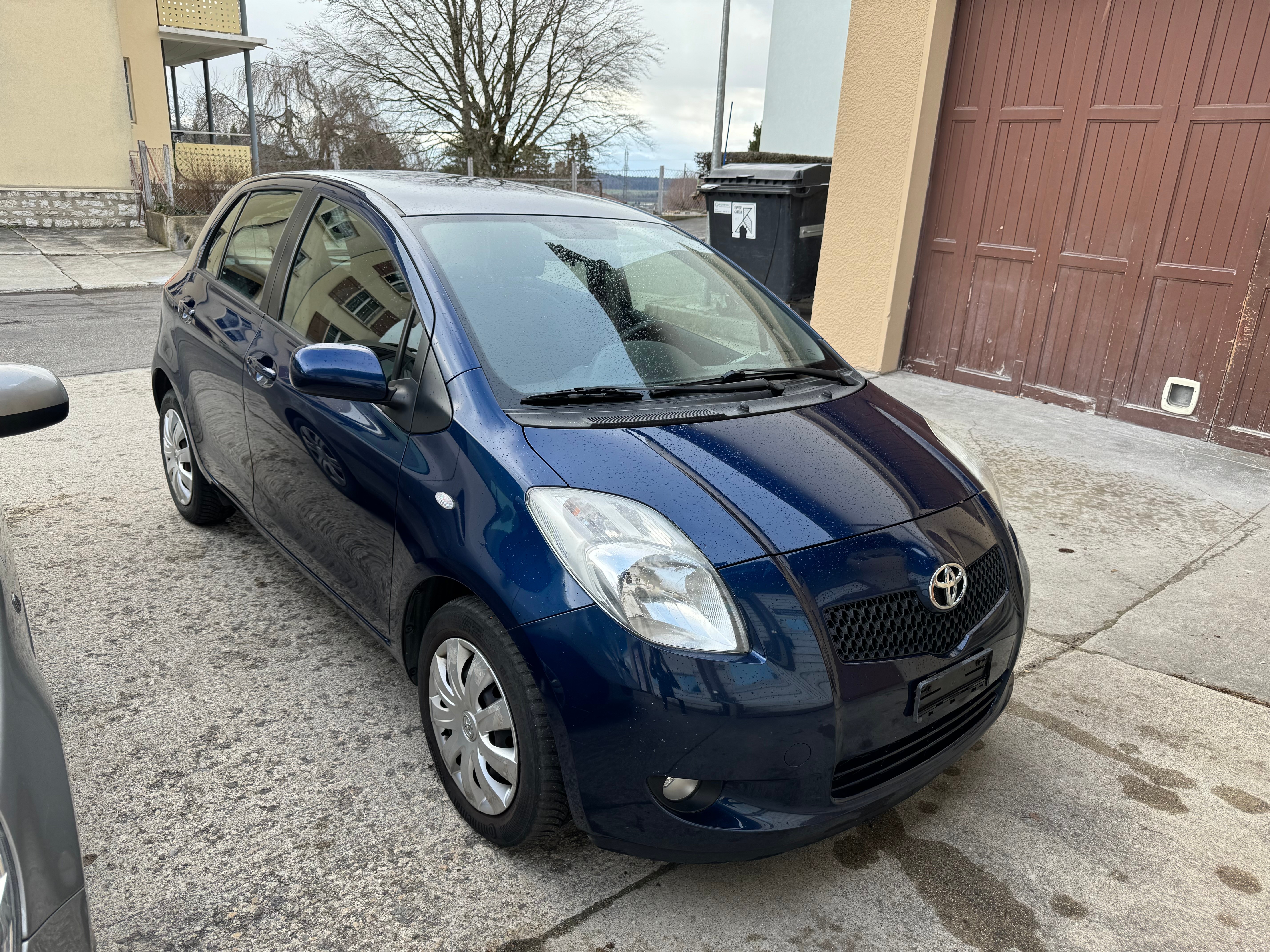 TOYOTA Yaris 1.3 City